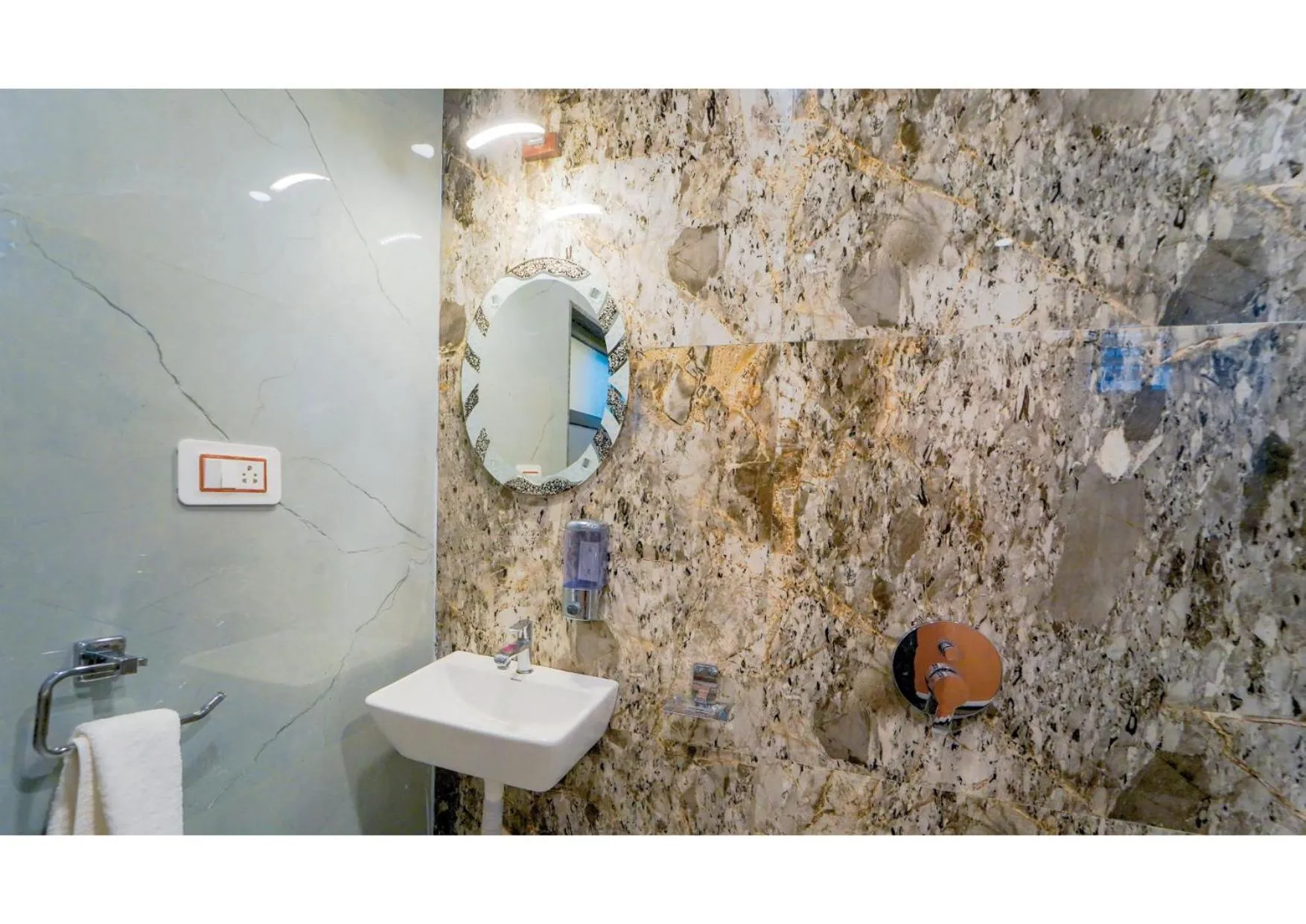 Shower in Saanjh Riverside Resort