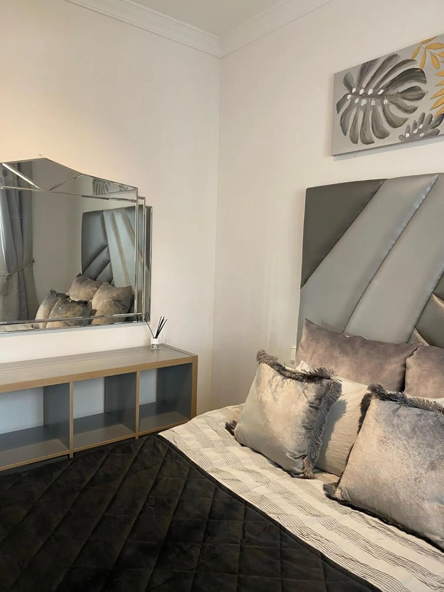 Bed in Aloha Gardens, Nueva Andalucia, Marbella