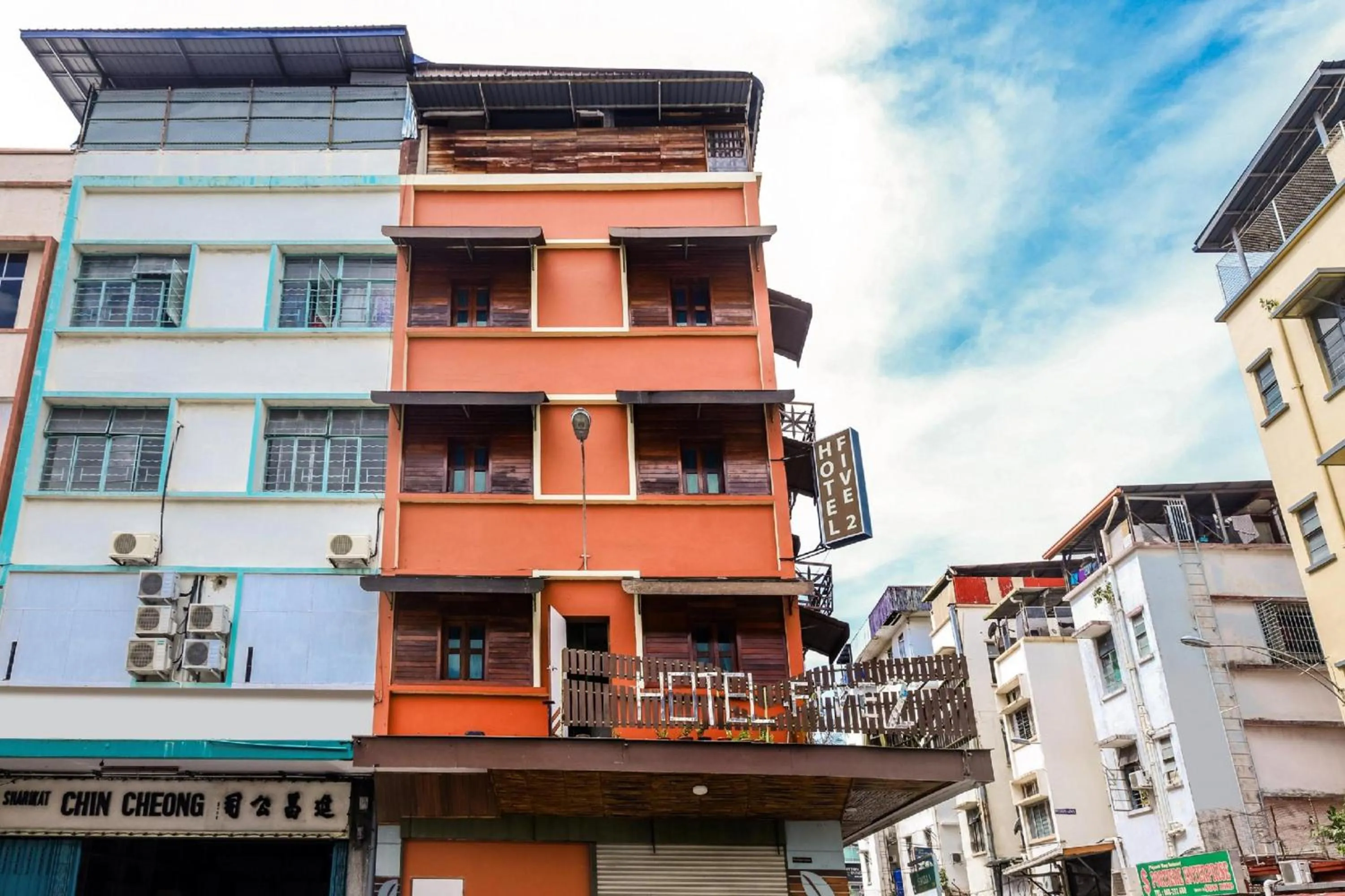 Neighbourhood in Hotel O Five 2