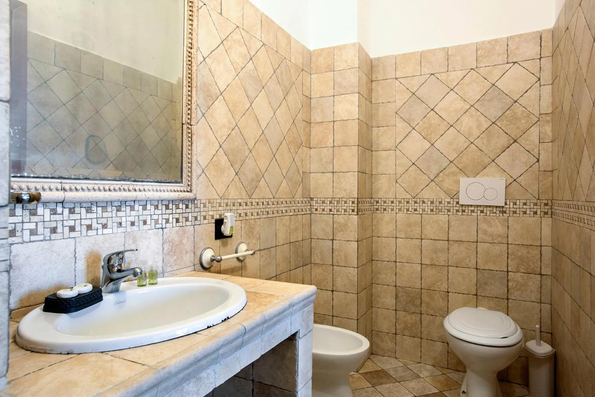 Bathroom in The Life