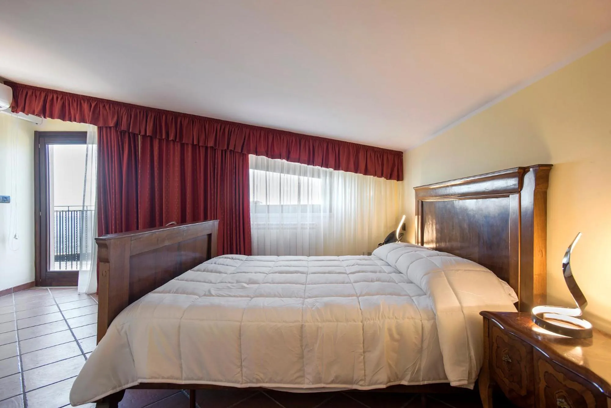 Photo of the whole room, Bed in The Life