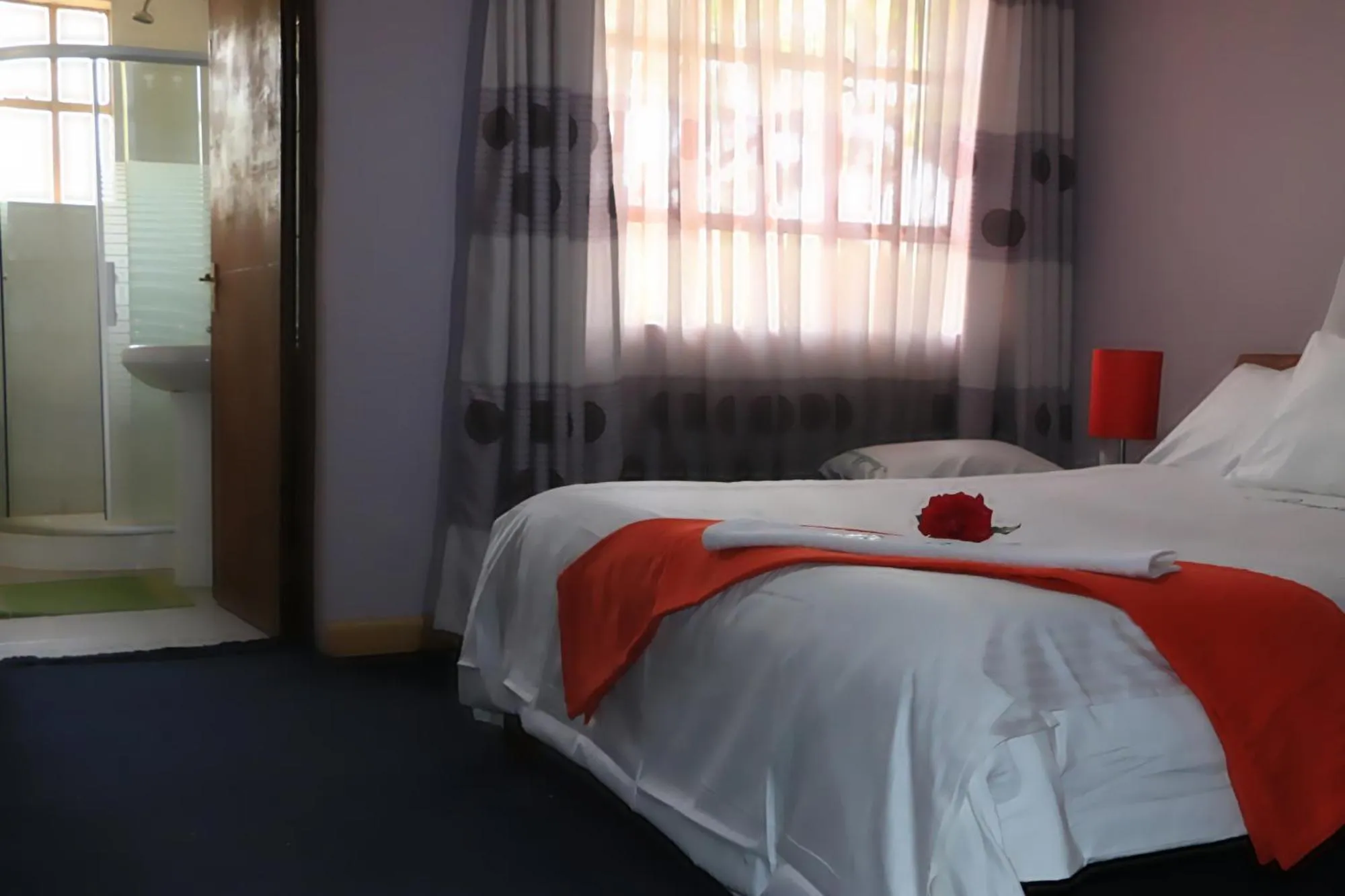 Photo of the whole room, Bed in Bankhouse Retreat Karen