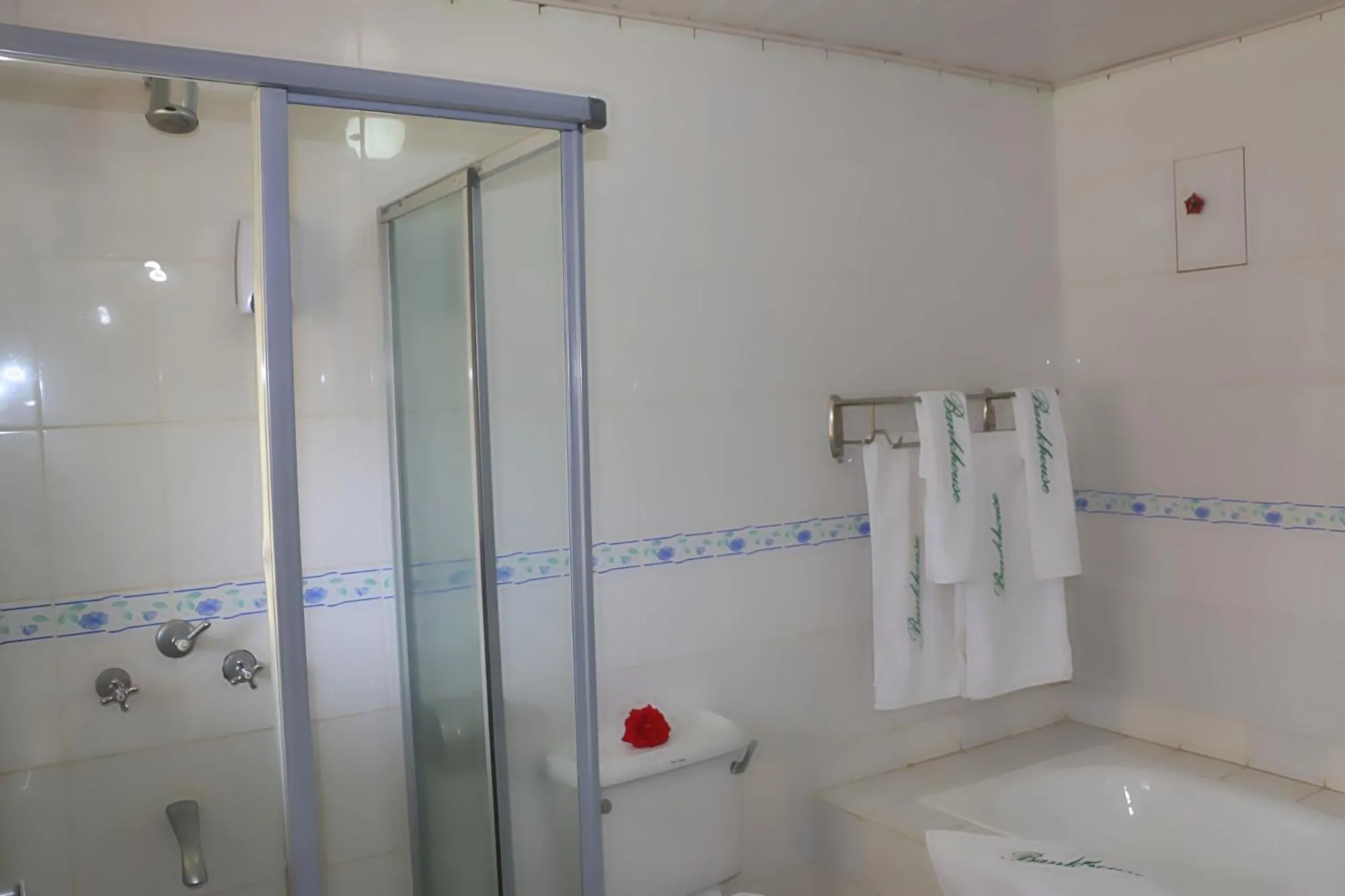 Shower in Bankhouse Retreat Karen