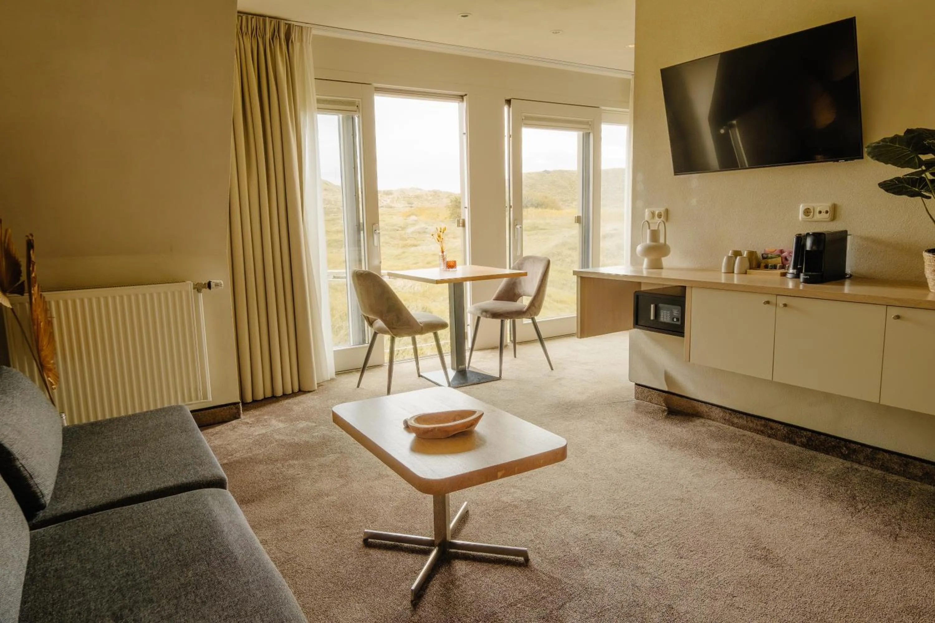 TV and multimedia in Strandhotel Camperduin