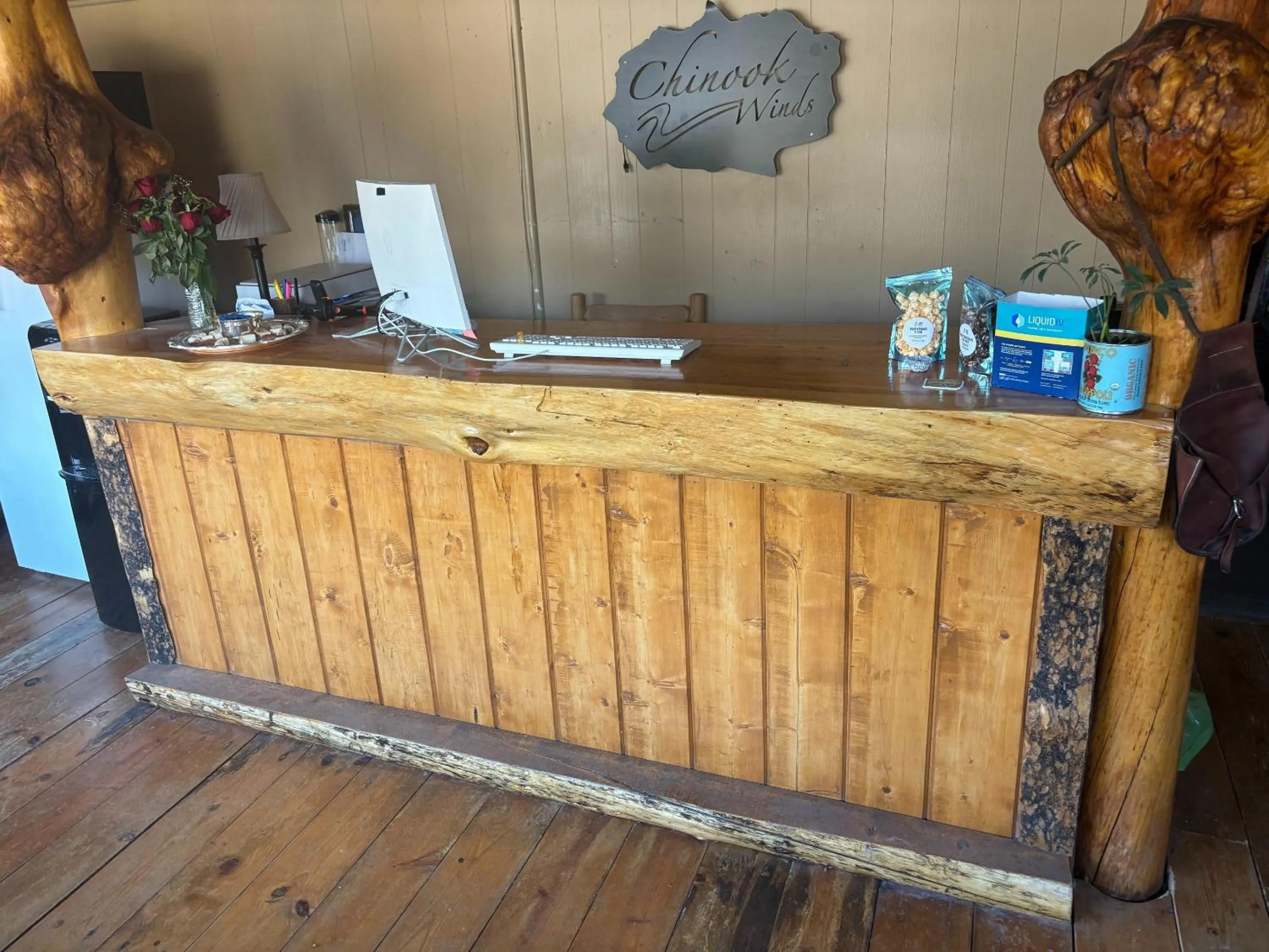 Lobby or reception in Chinook Winds Lodge