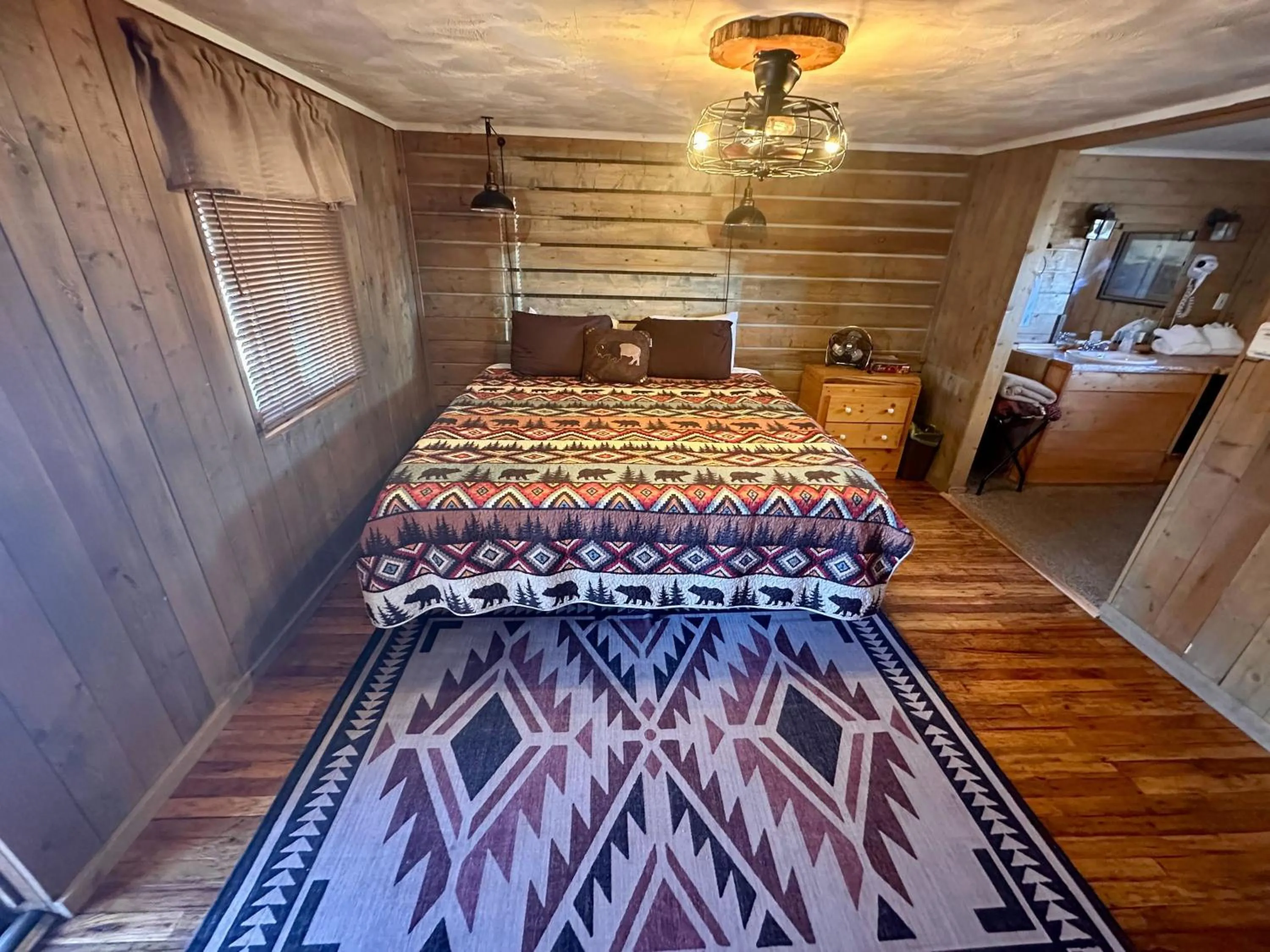 Bed in Chinook Winds Lodge