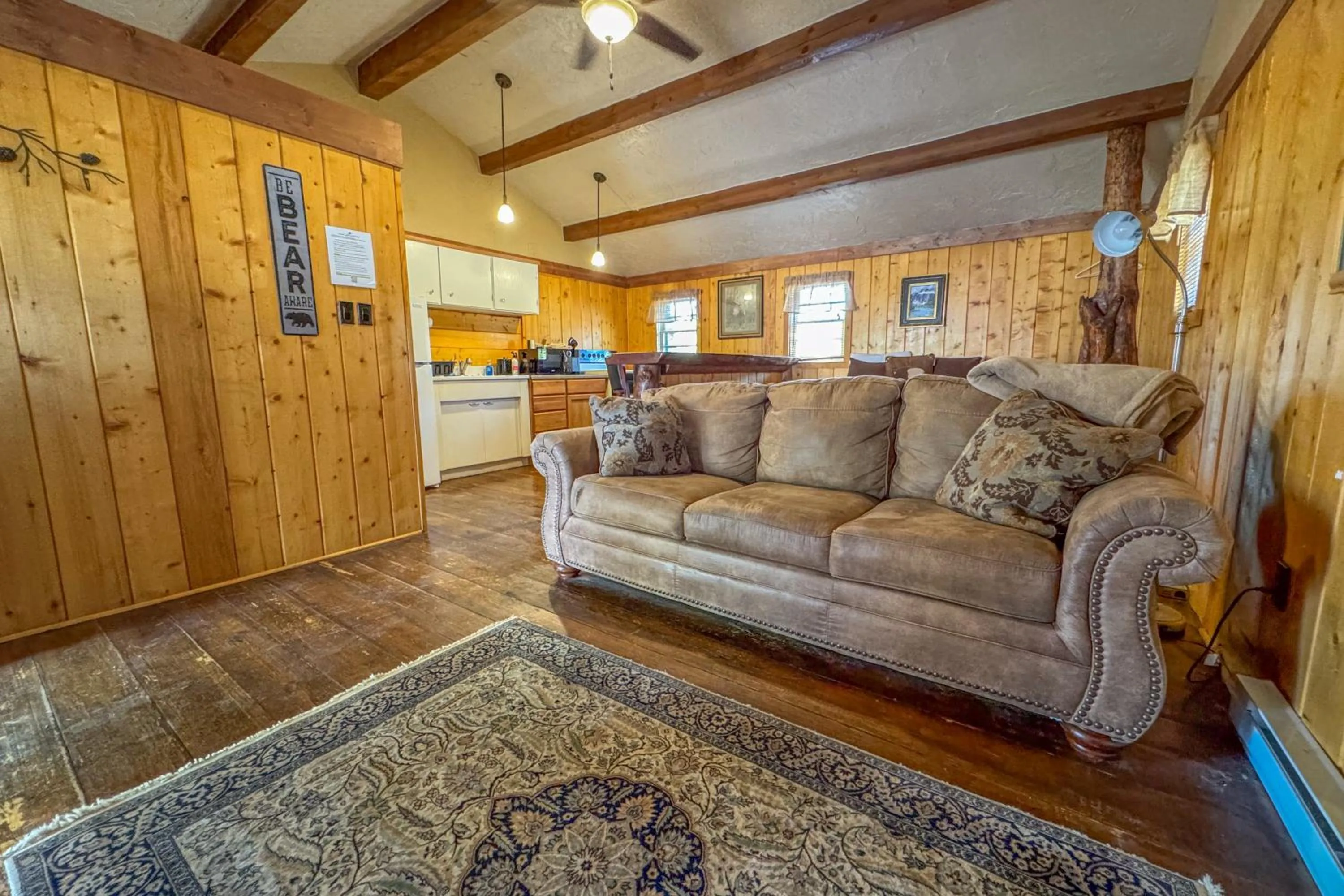 Seating area in Chinook Winds Lodge