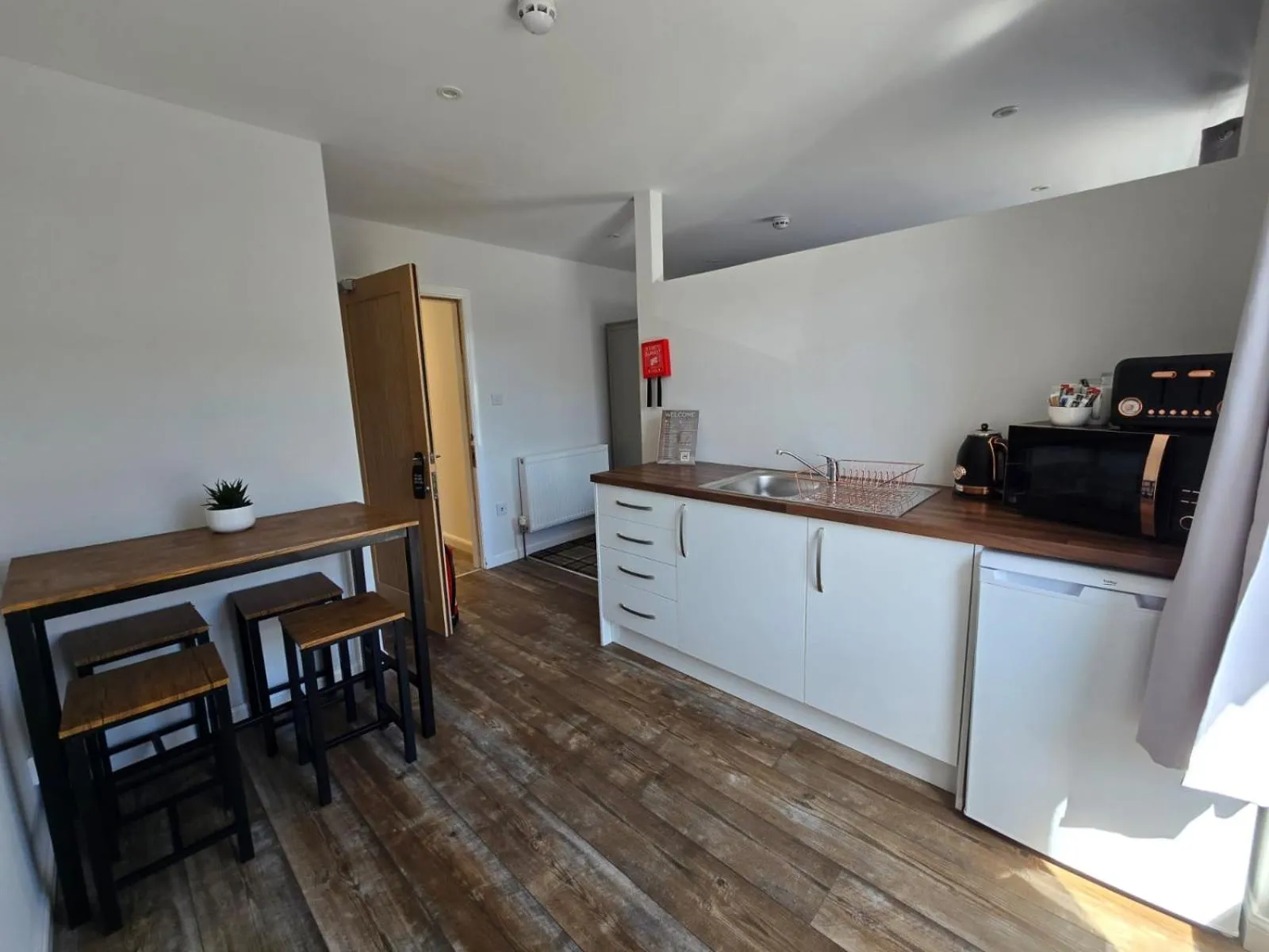 Coffee/tea facilities in Poseidon Inn