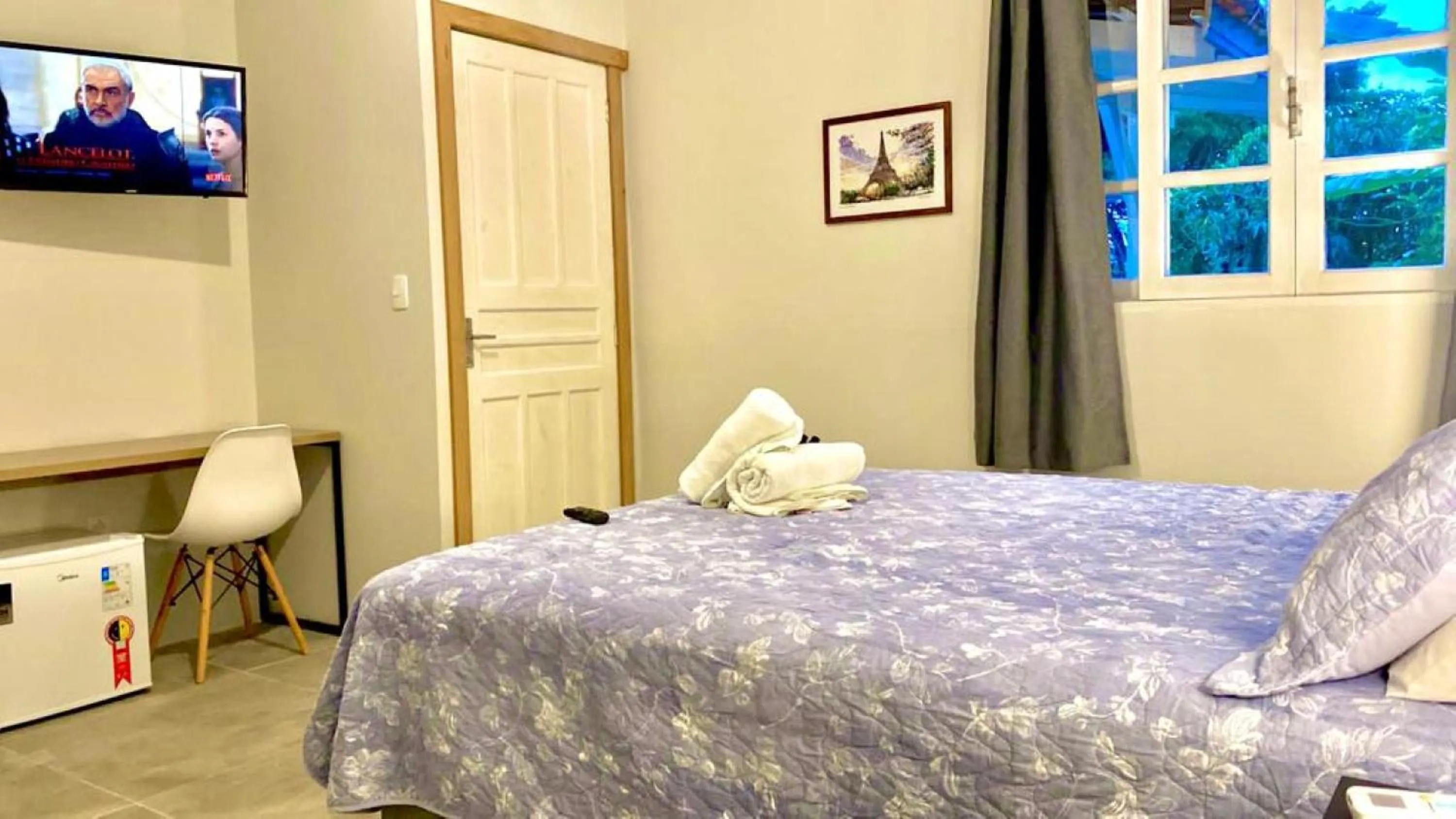 TV and multimedia, Bed in Garden 437 Suítes