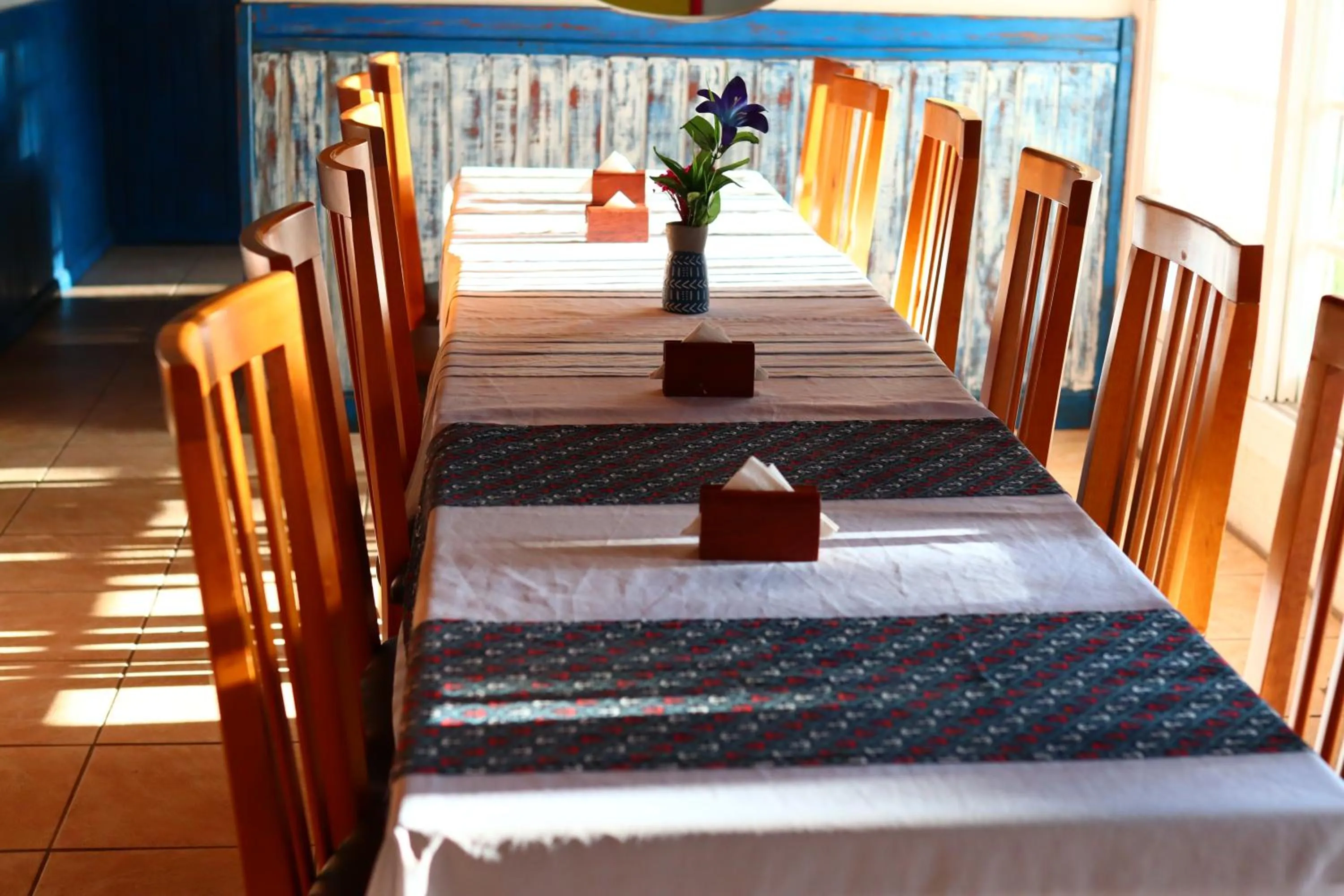 Restaurant/places to eat in Garden 437 Suítes