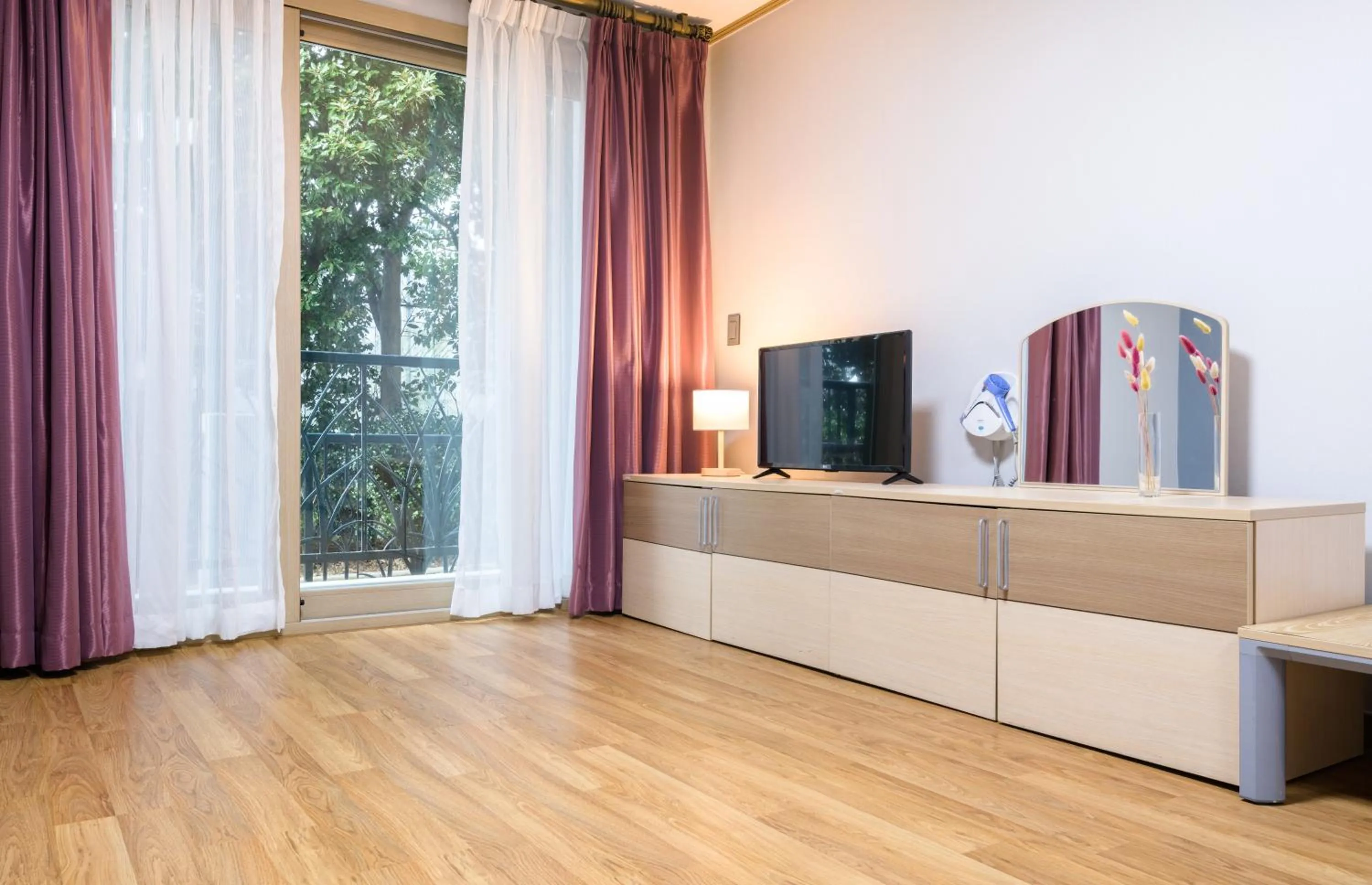 Photo of the whole room in Seogwipo Worldcup Resort