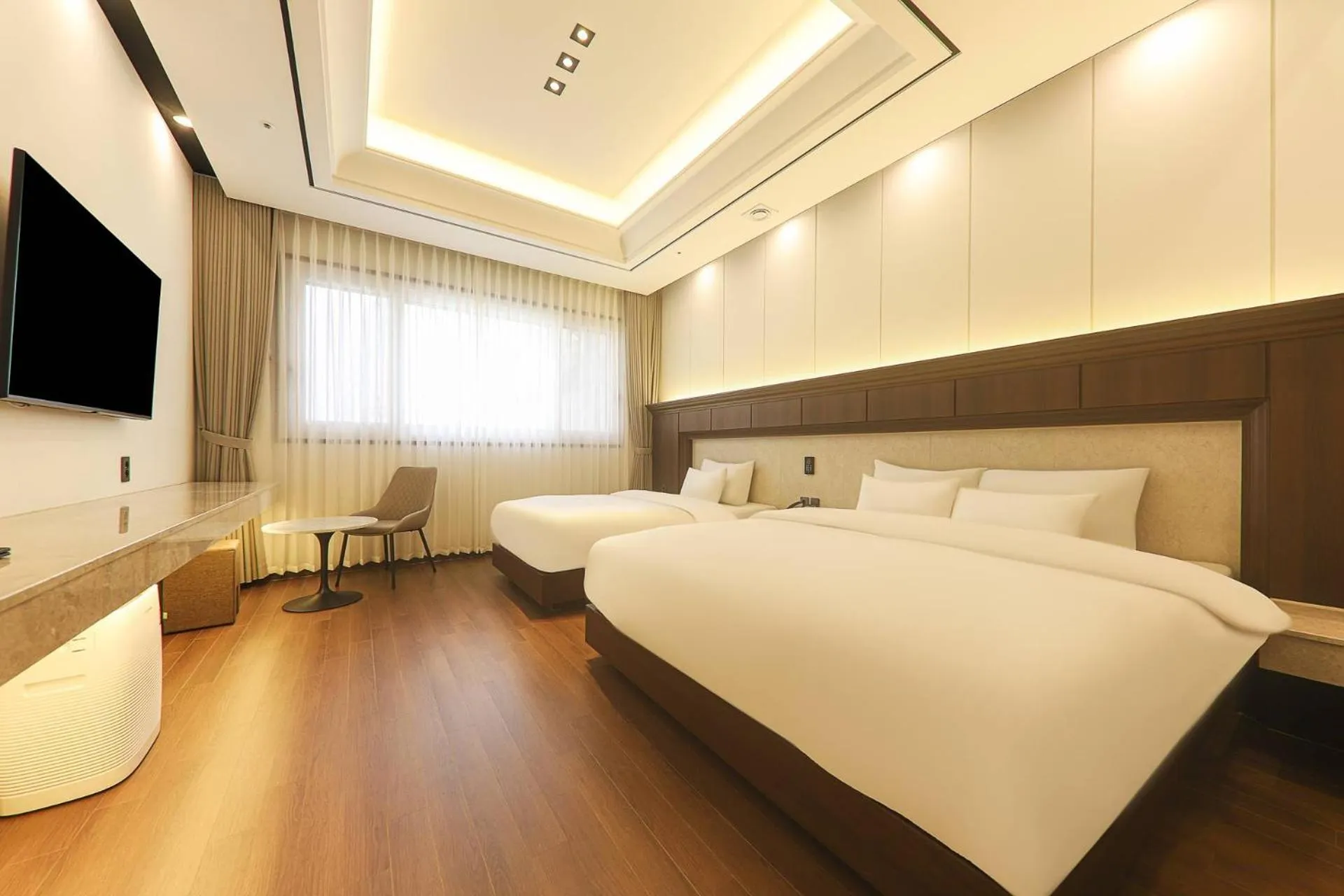 Bed in Hotel Demer Mokpo