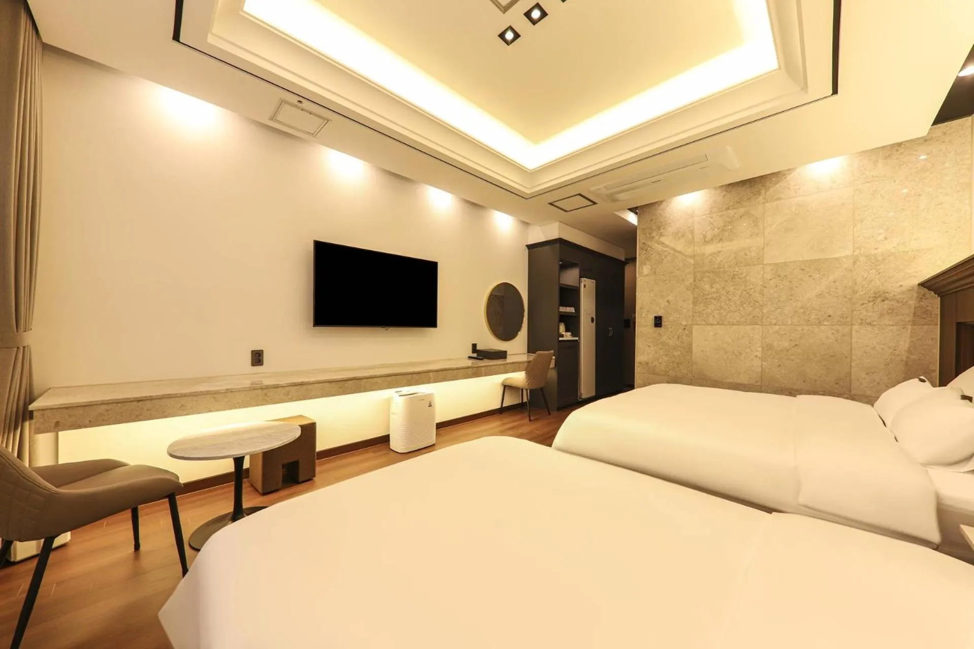 Bed in Hotel Demer Mokpo