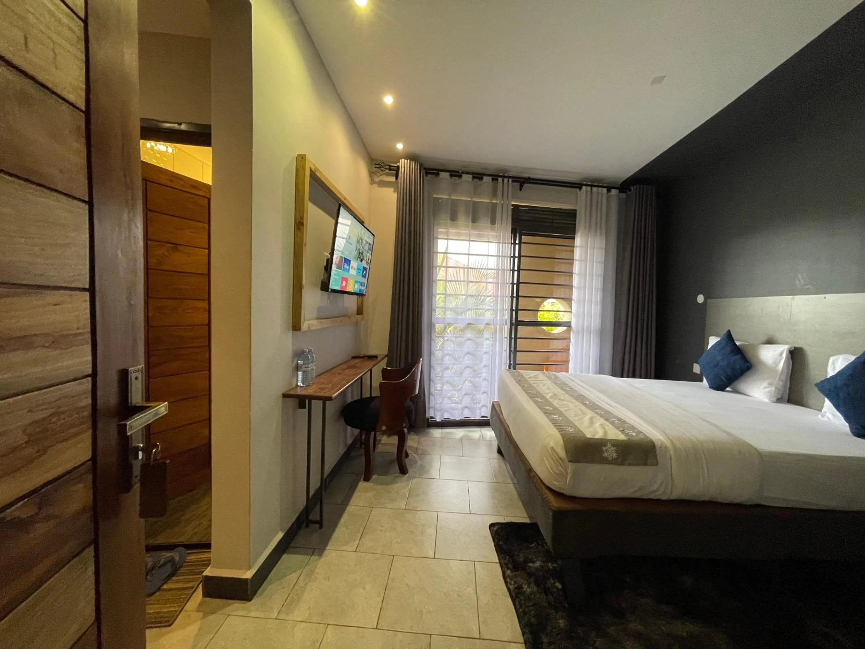 Bed in Ashleys Hotel