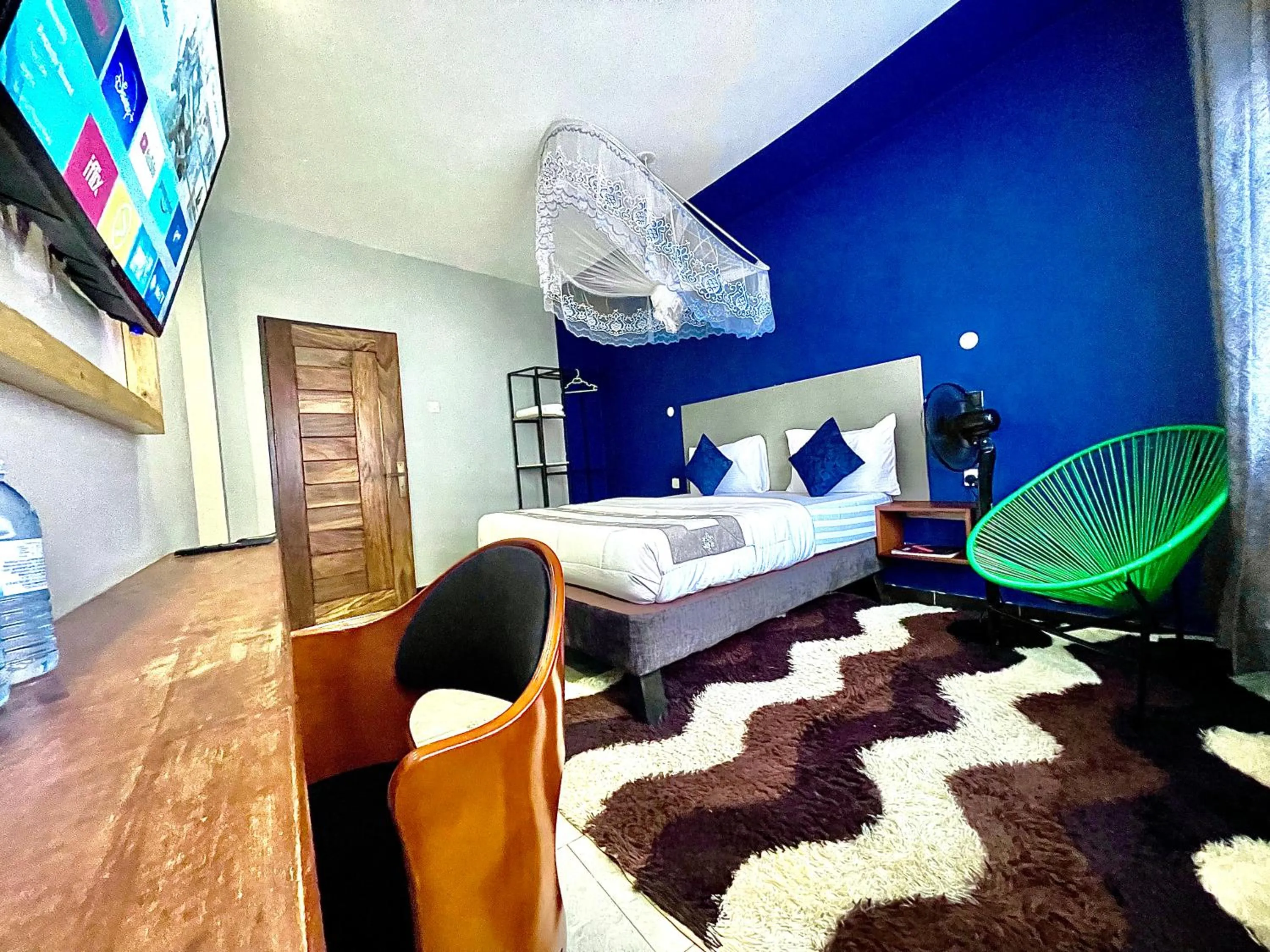 Bed in Ashleys Hotel