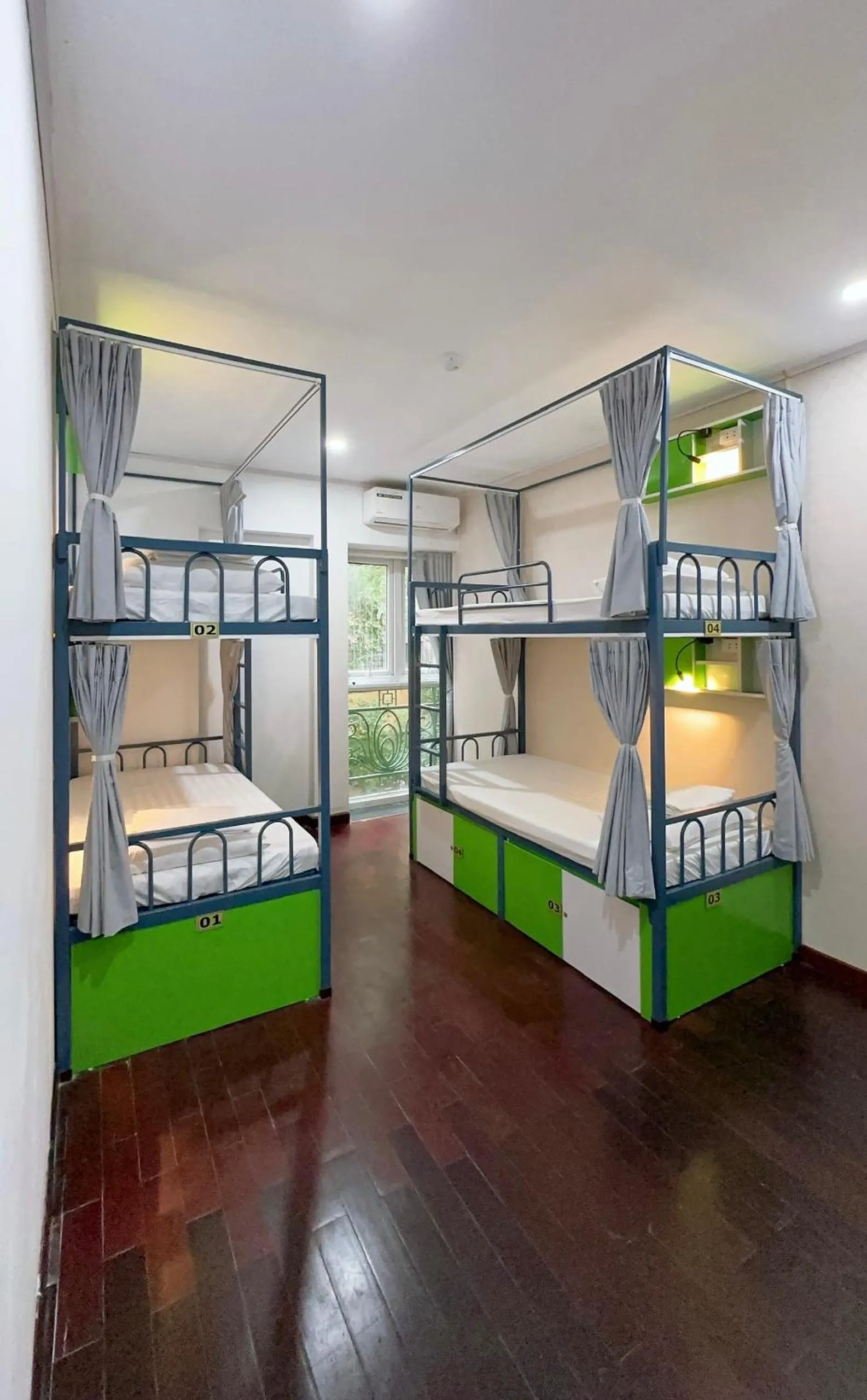 bunk bed, Bed in Hanoi Traveller House