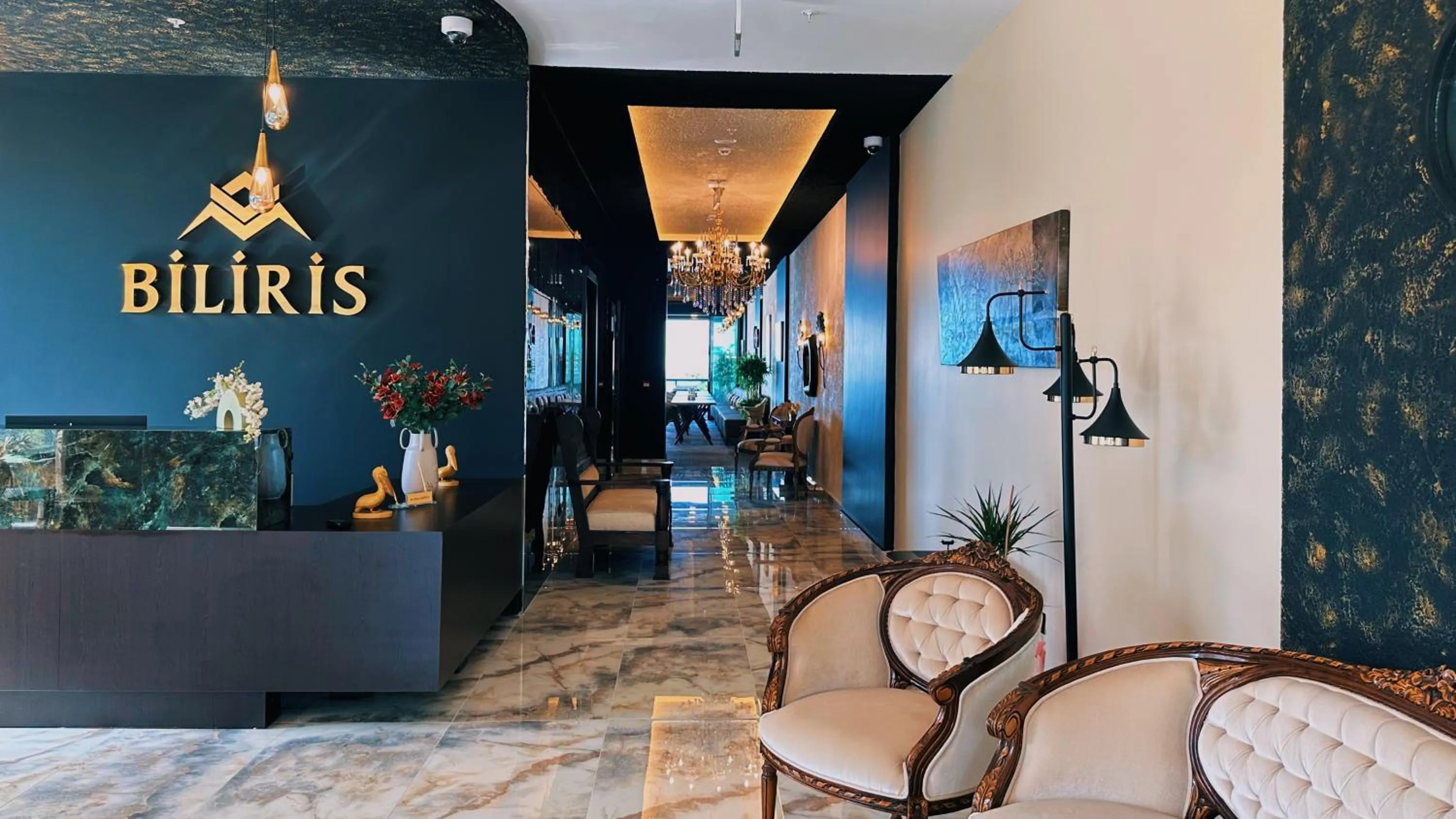 Lobby or reception in BİLİRİS HOTEL