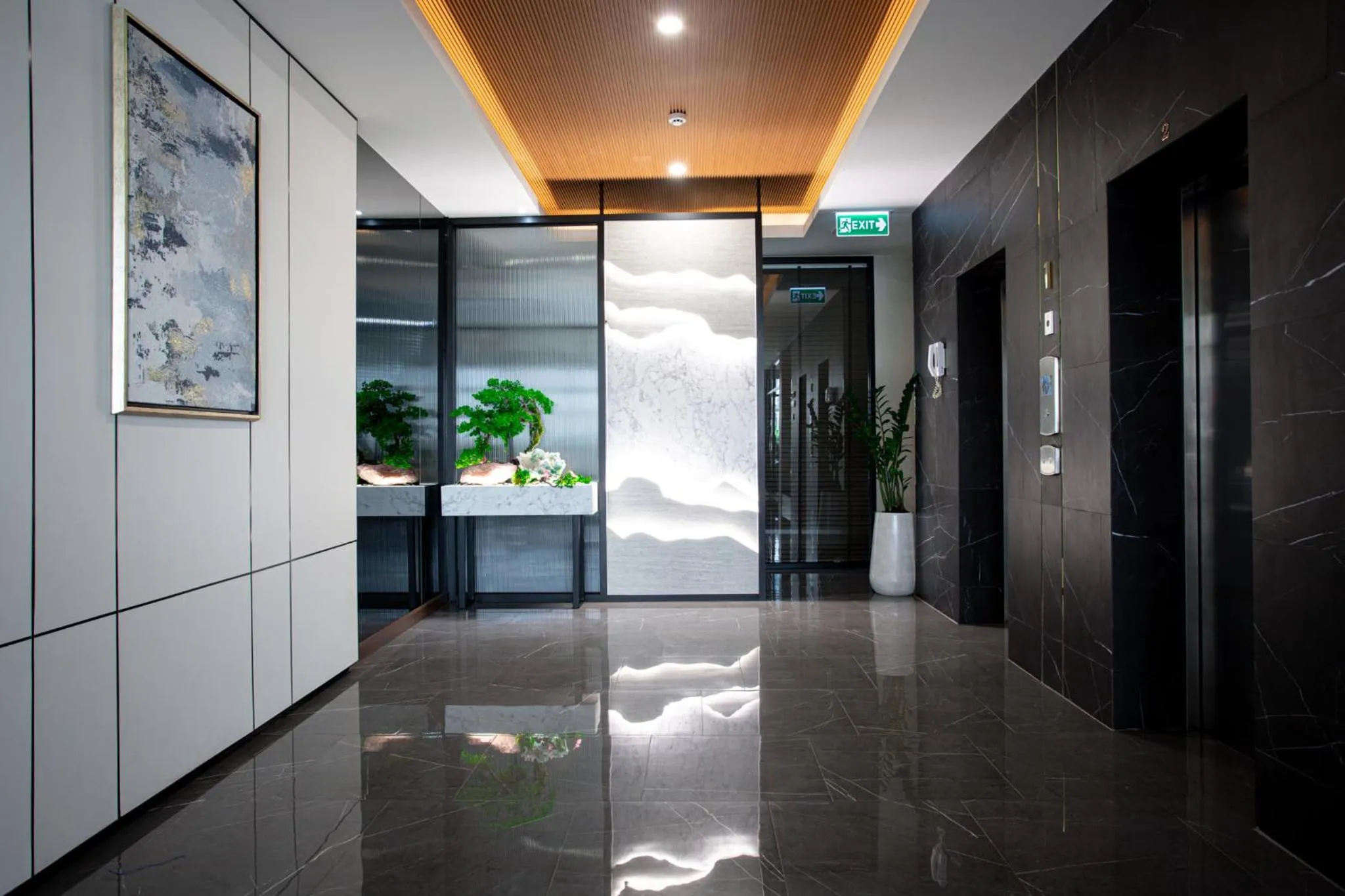 elevator in SAM E Hotel Bangkok Sathorn