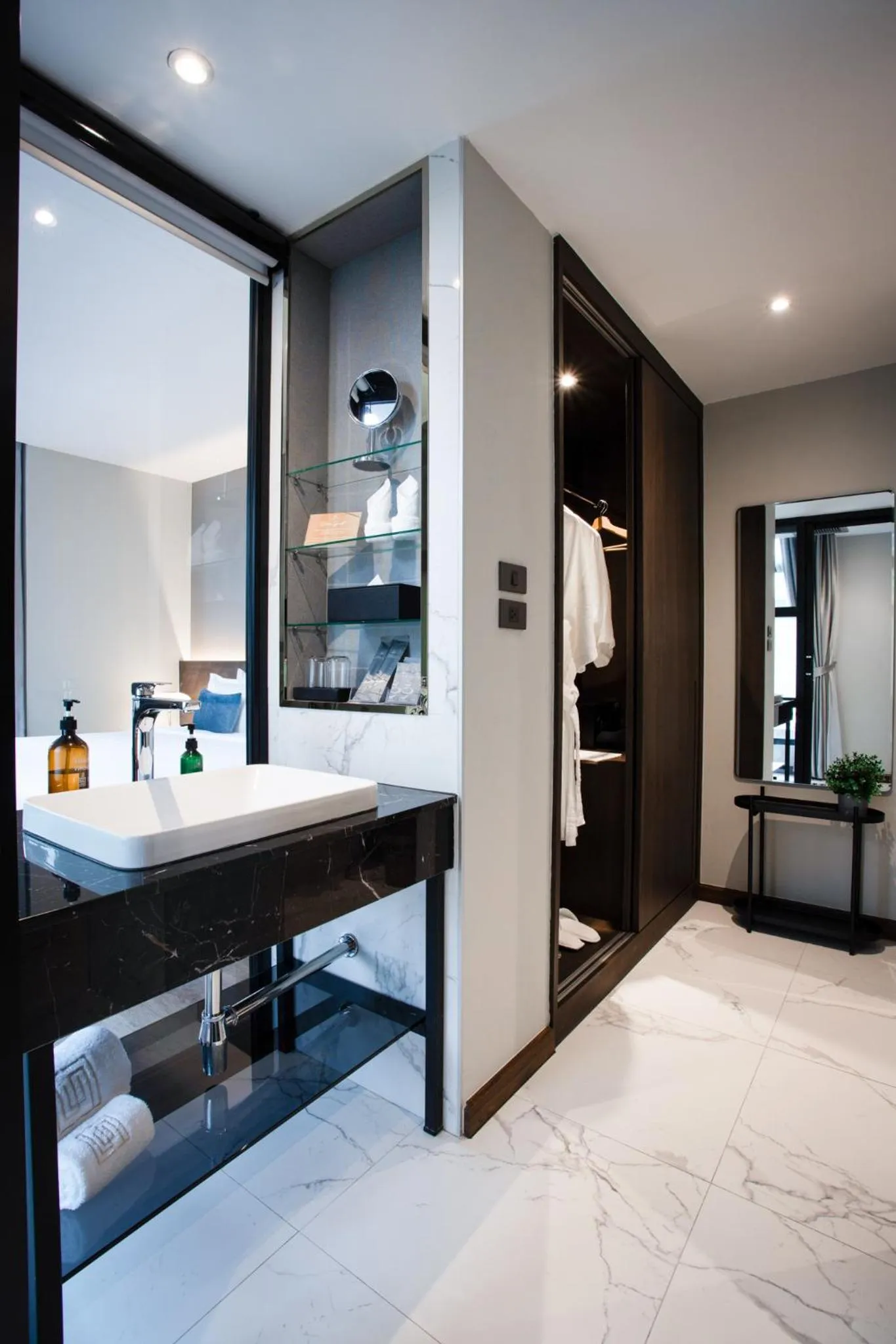 SAM E Hotel Bangkok Sathorn