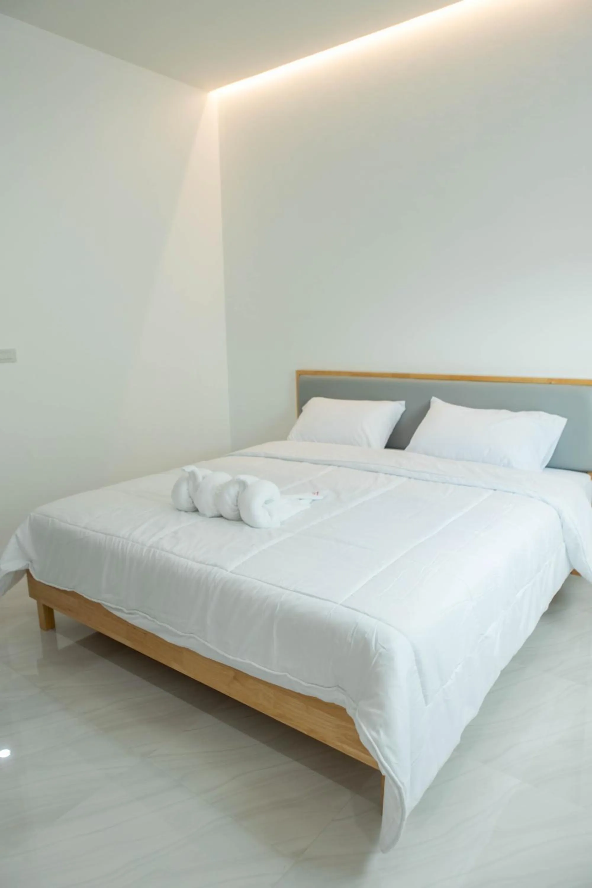 Bed in S1 Trang Hotel