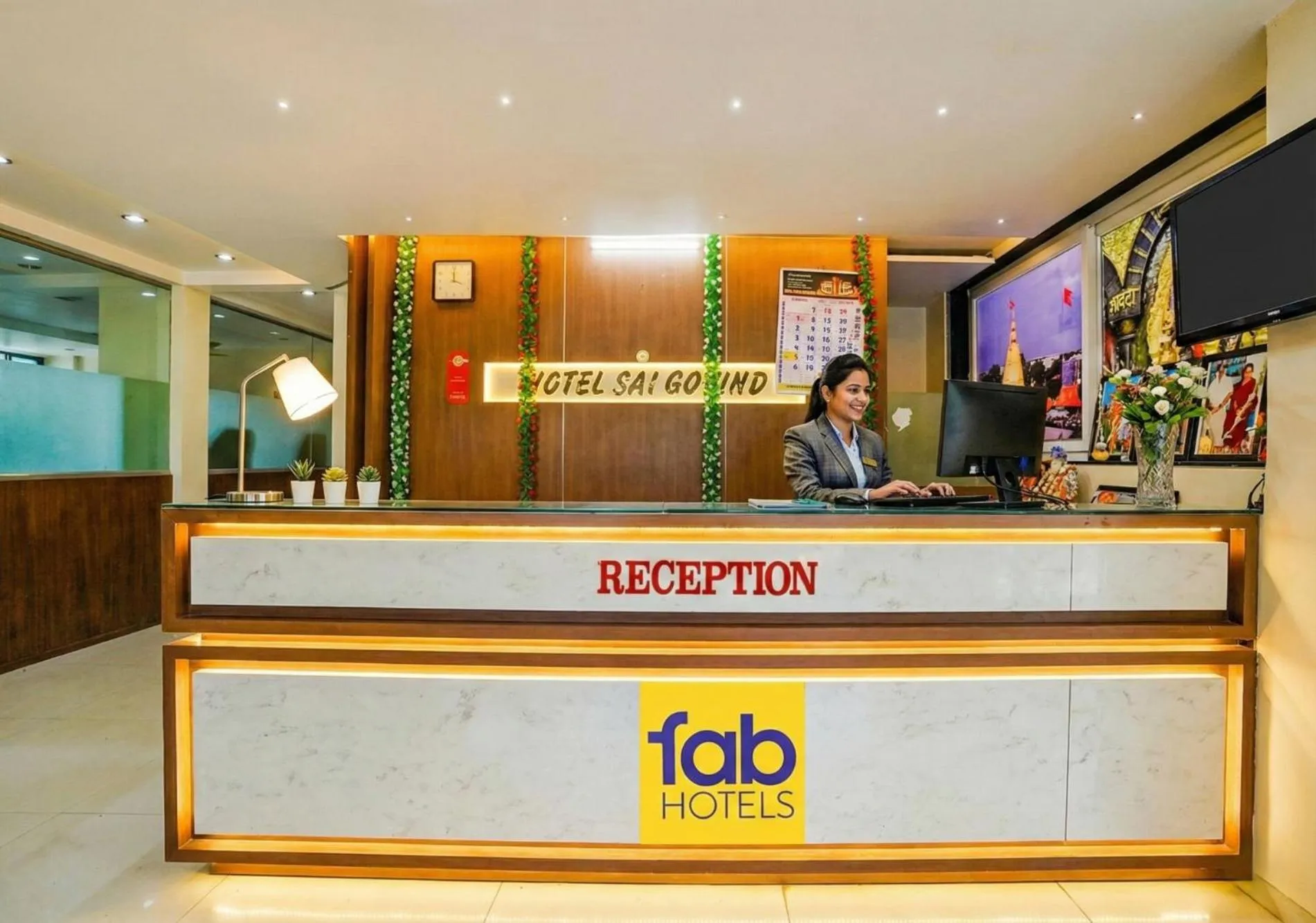 Lobby or reception in FabHotel Sai Govind