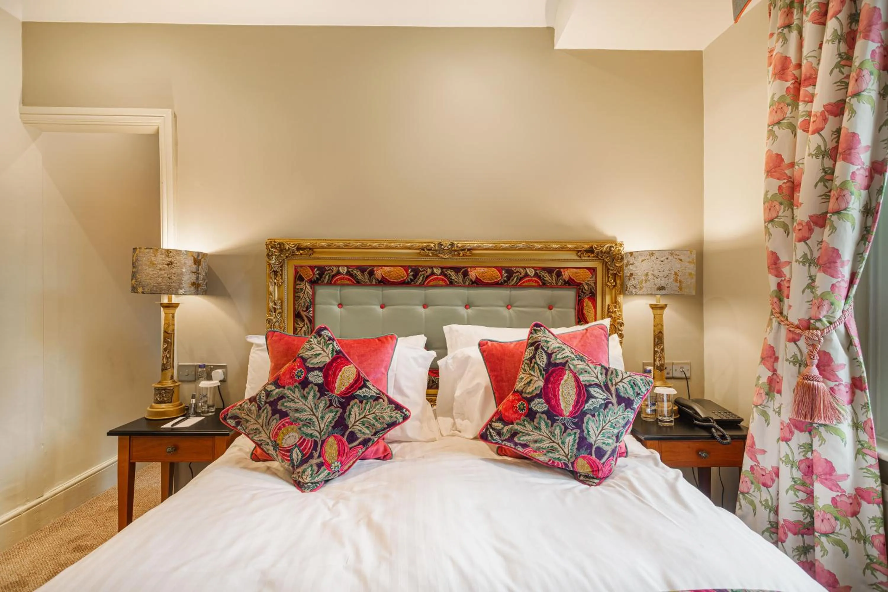 Bed in The Wynnstay Hotel, Oswestry, Shropshire - The Coaching Inn Group