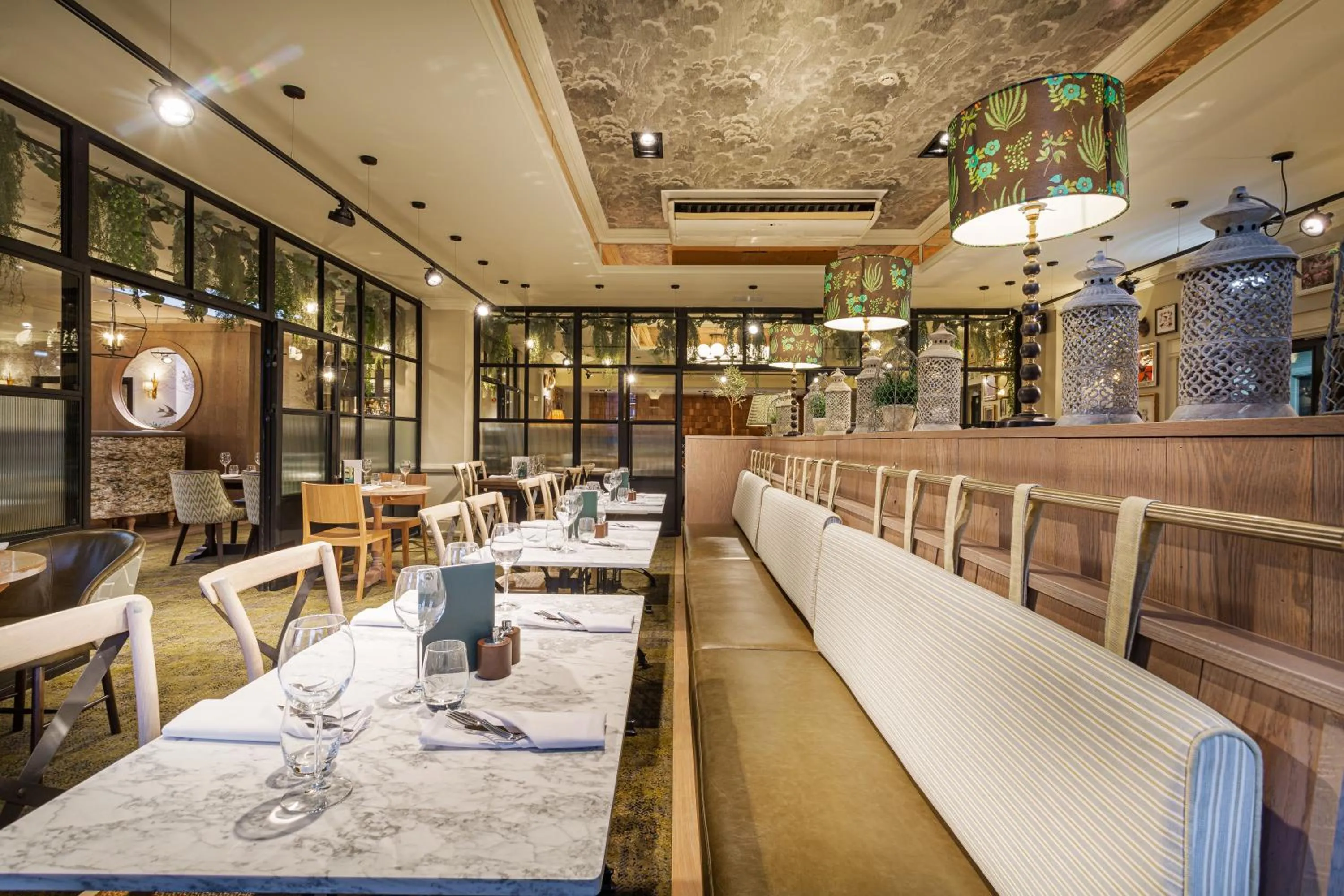 Restaurant/places to eat in The Wynnstay Hotel, Oswestry, Shropshire - The Coaching Inn Group