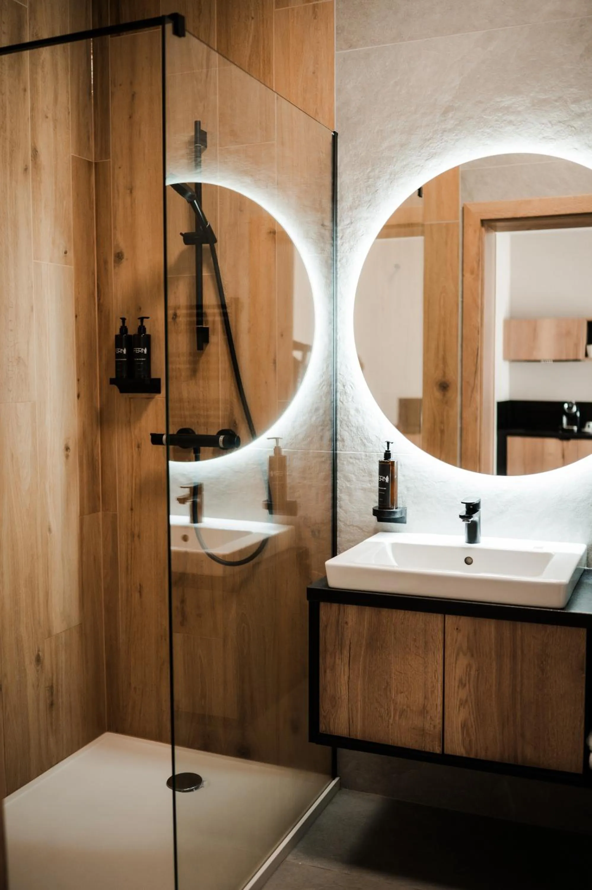 Shower in Złoty Horyzont Resort Szklarska Poręba