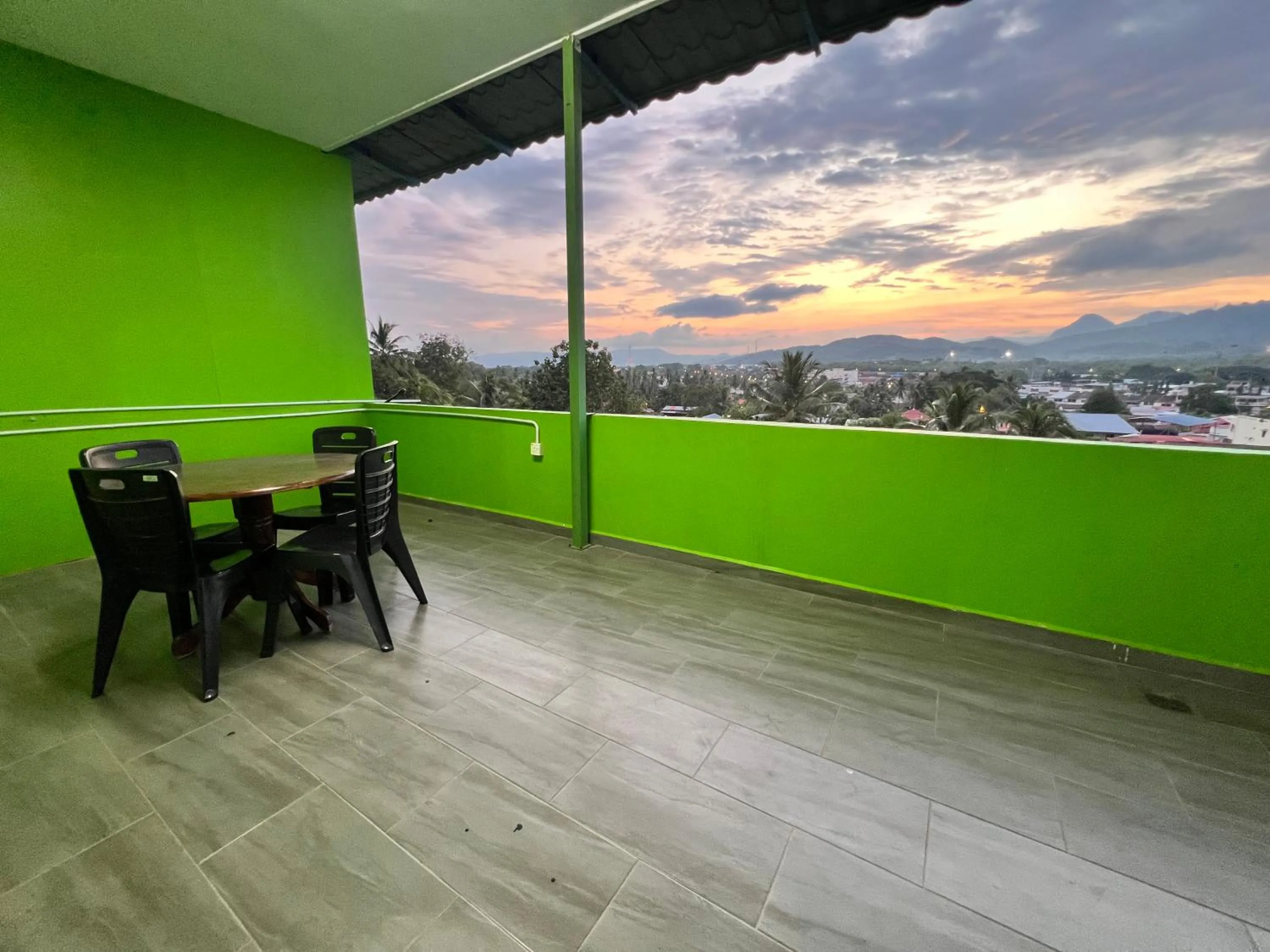 Property building in Padang Besar Green Inn