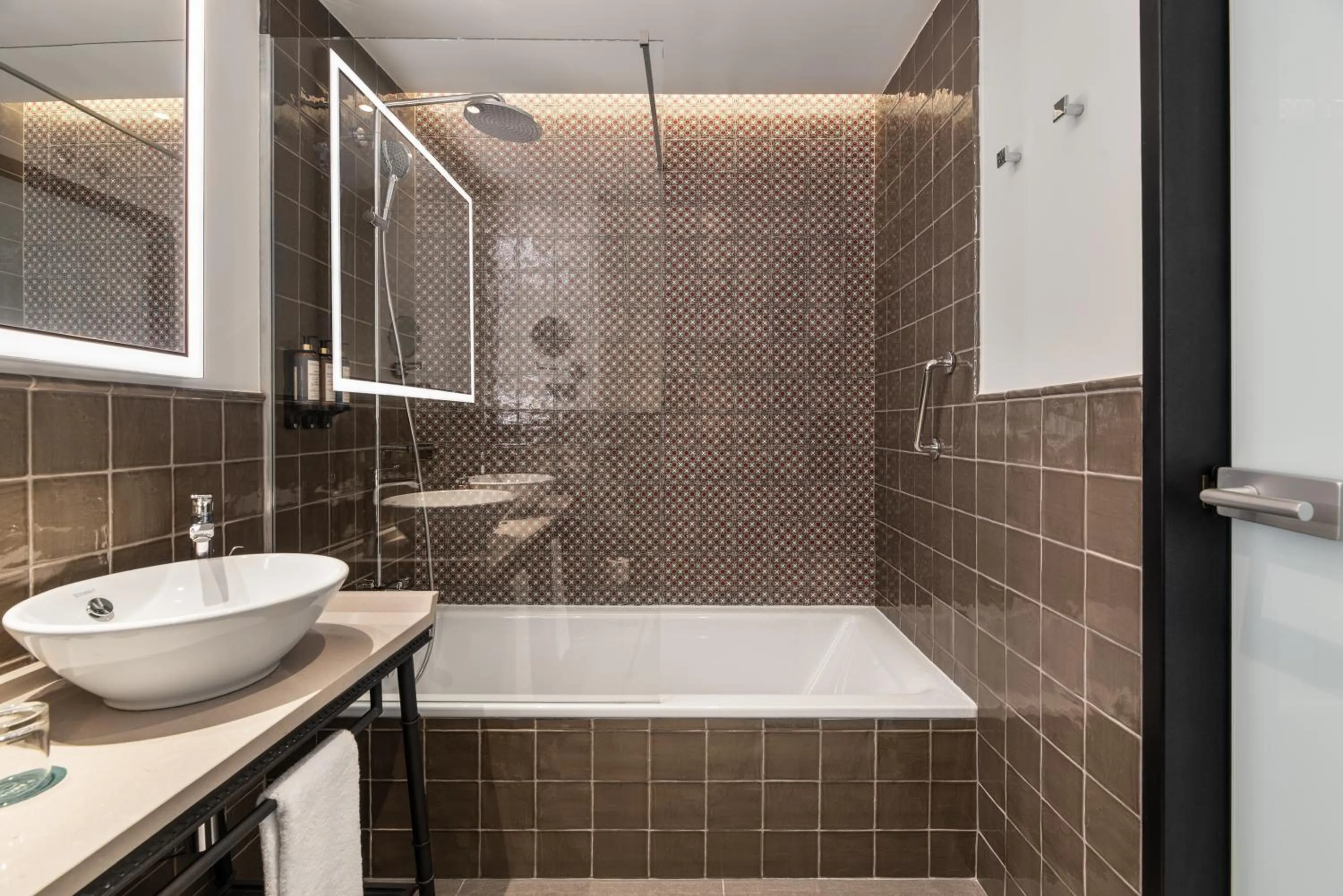 Bathroom in Áurea Toledo by Eurostars Hotel company