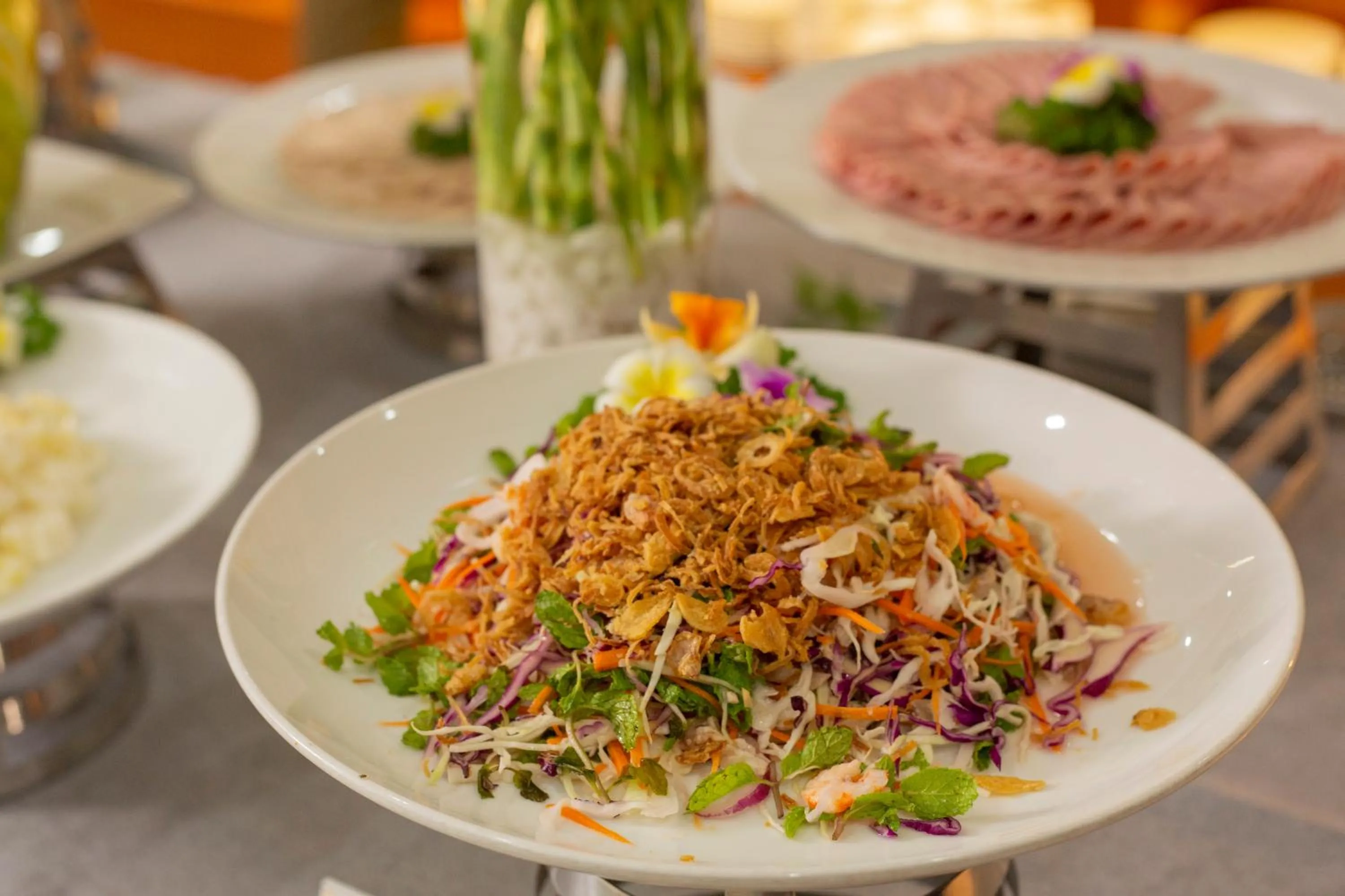 Restaurant/places to eat in SeaFront Hotel DaNang