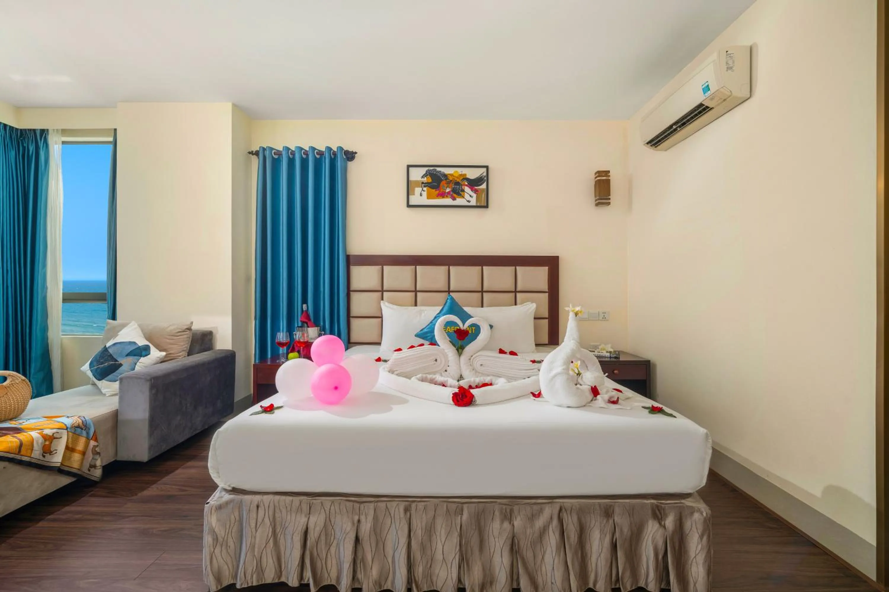 Bed in SeaFront Hotel DaNang
