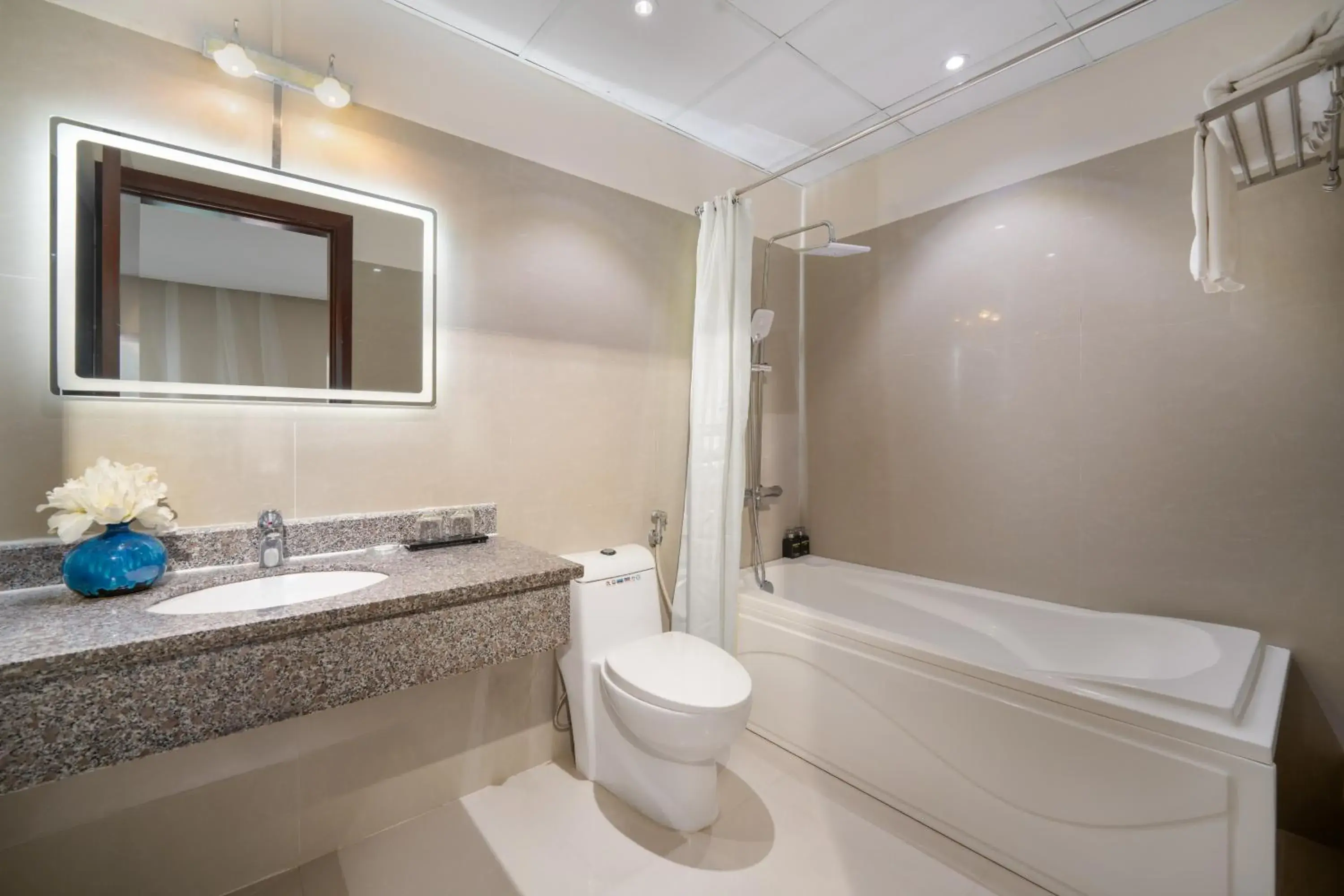 King Studio in SeaFront Hotel DaNang King Studio in SeaFront Hotel DaNang