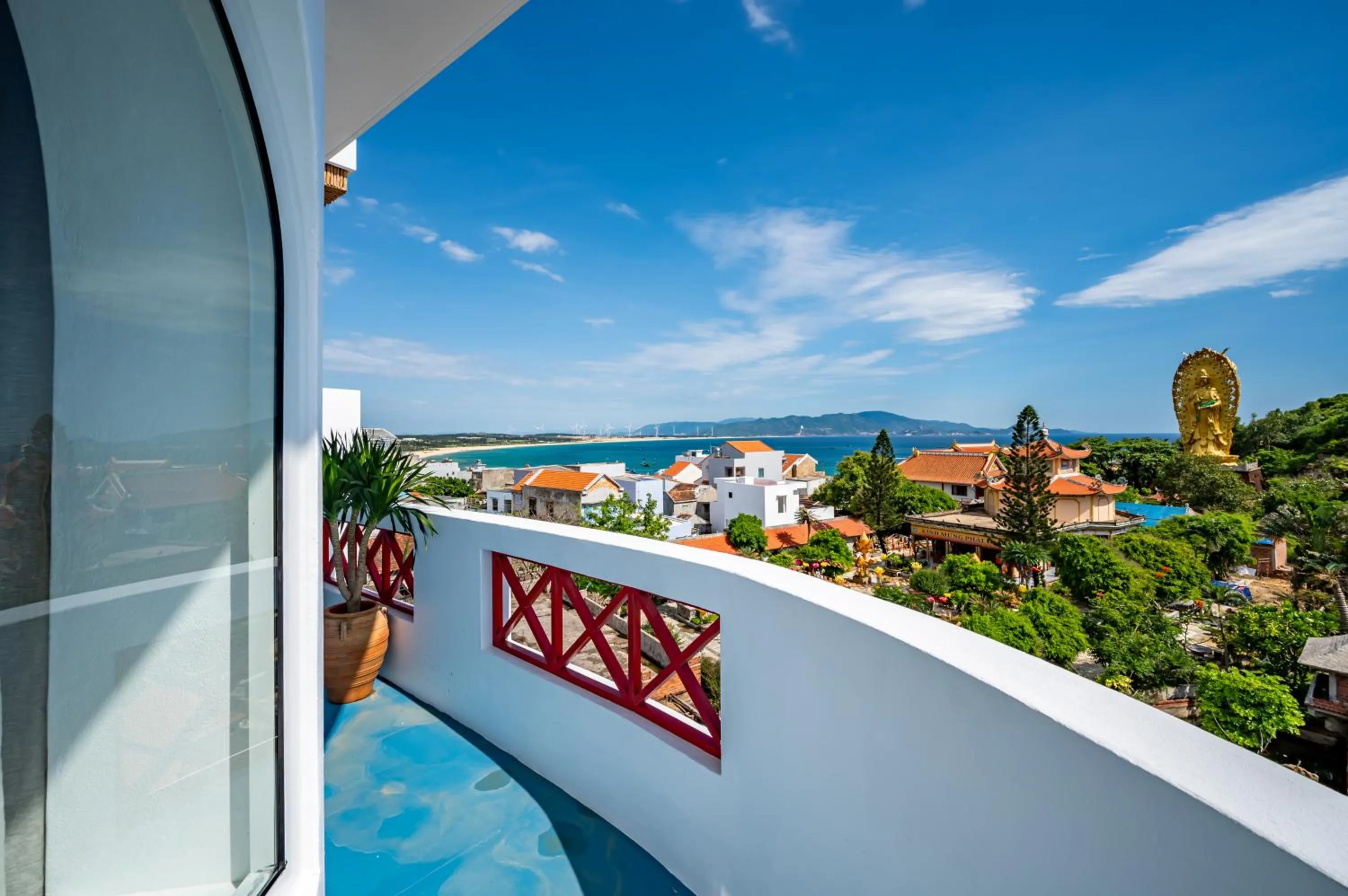 Day in Happiness Hotel