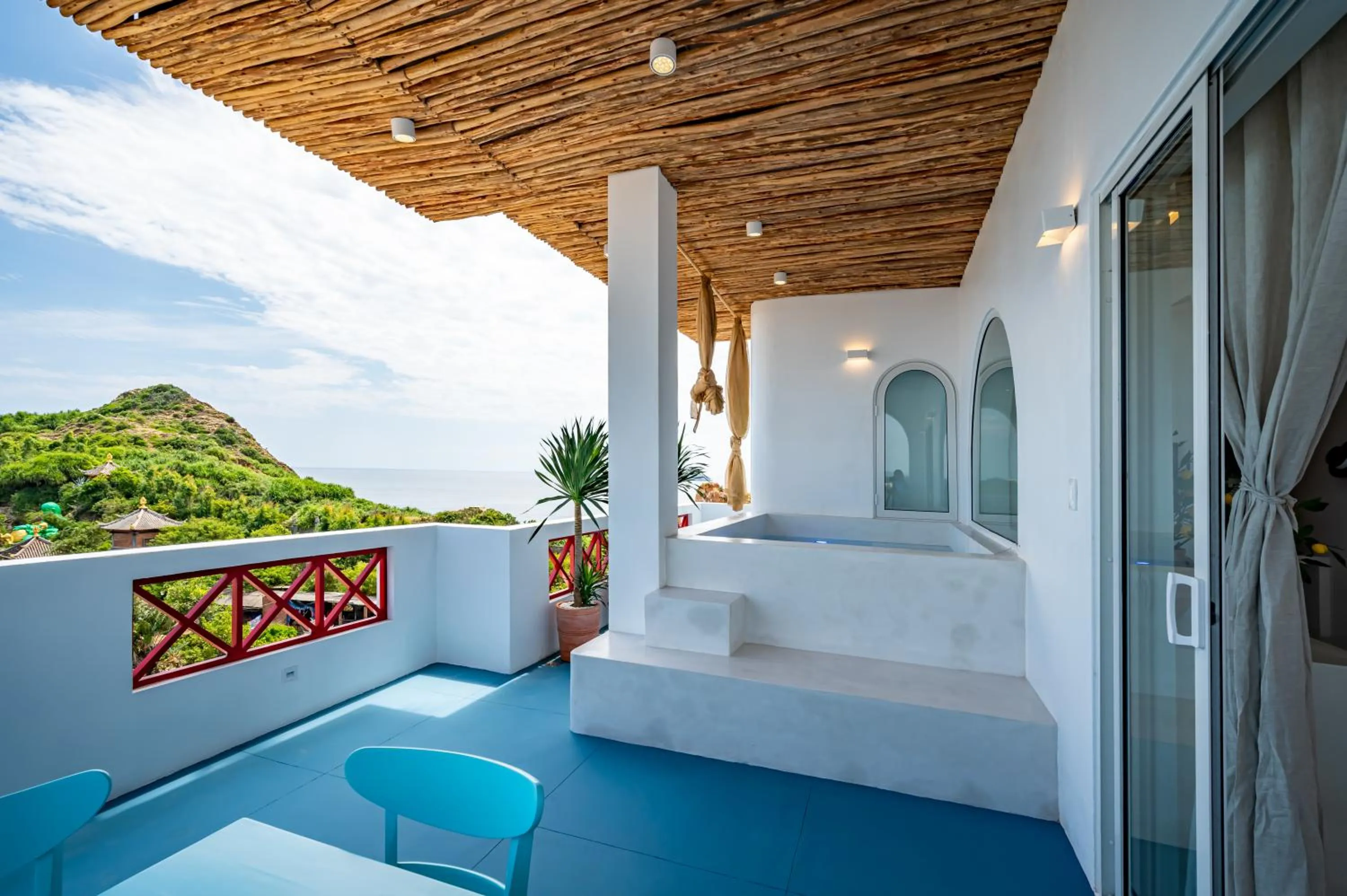 Day in Happiness Hotel