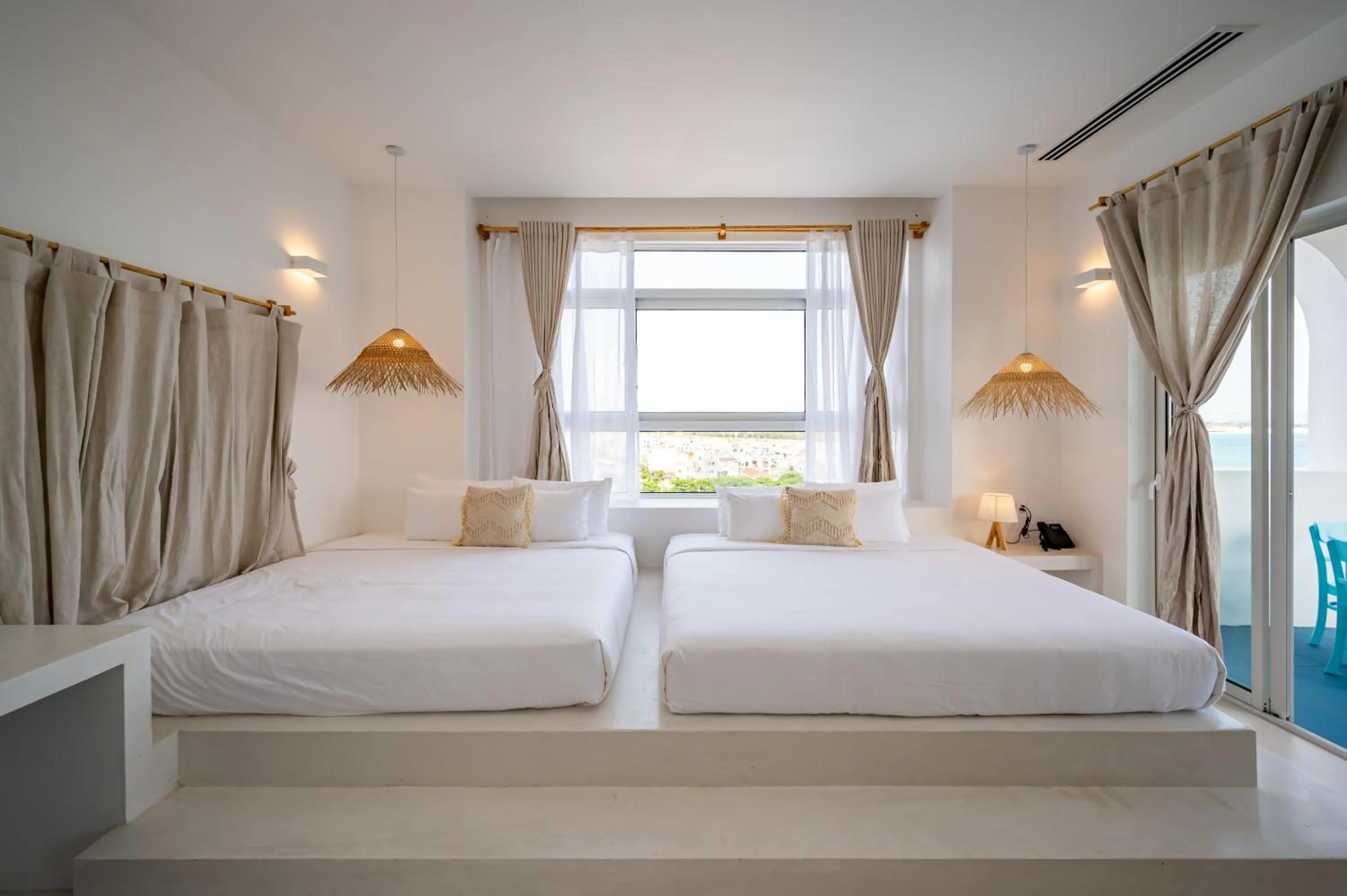 Photo of the whole room in Happiness Hotel