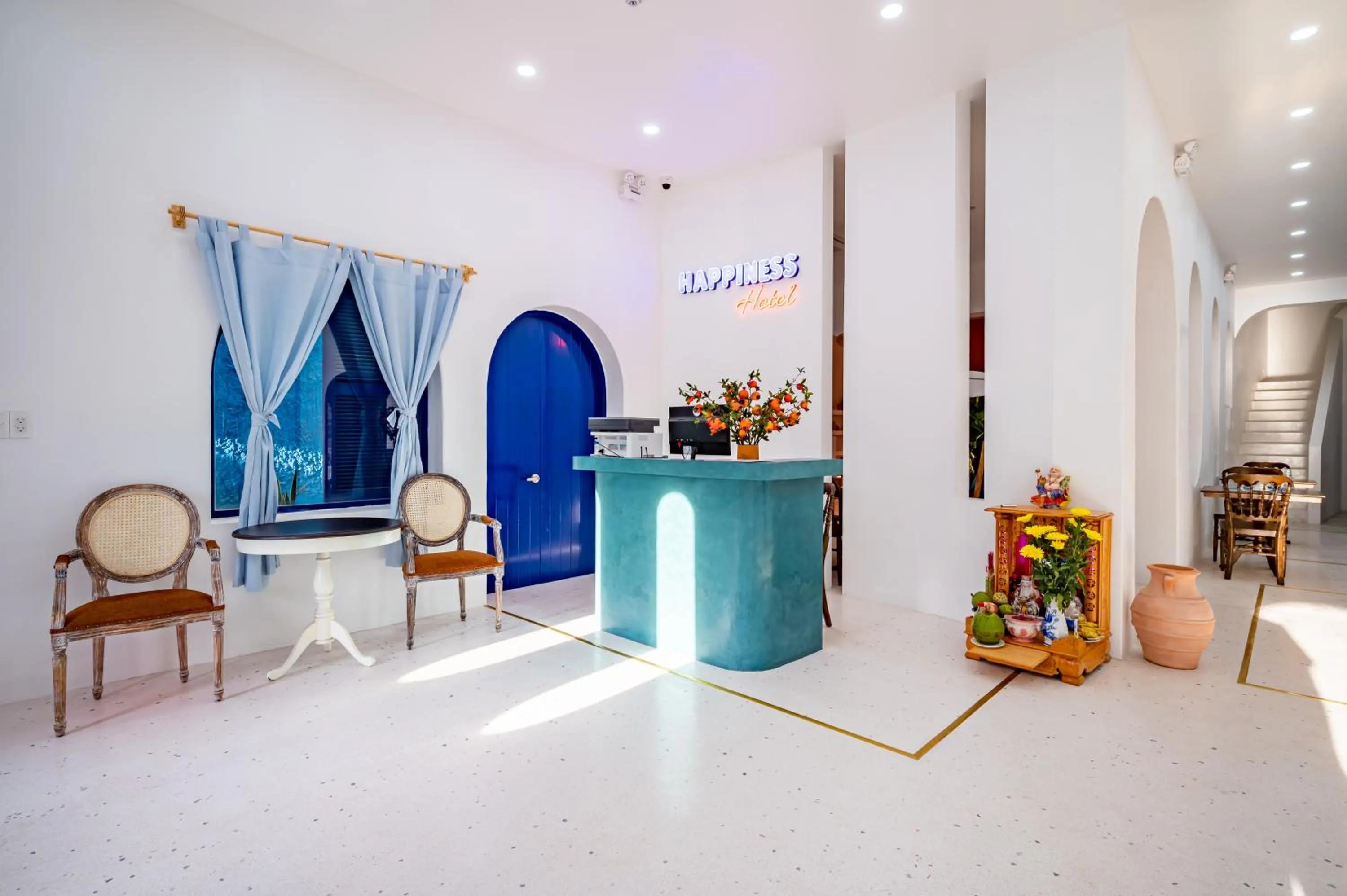 Lobby or reception in Happiness Hotel