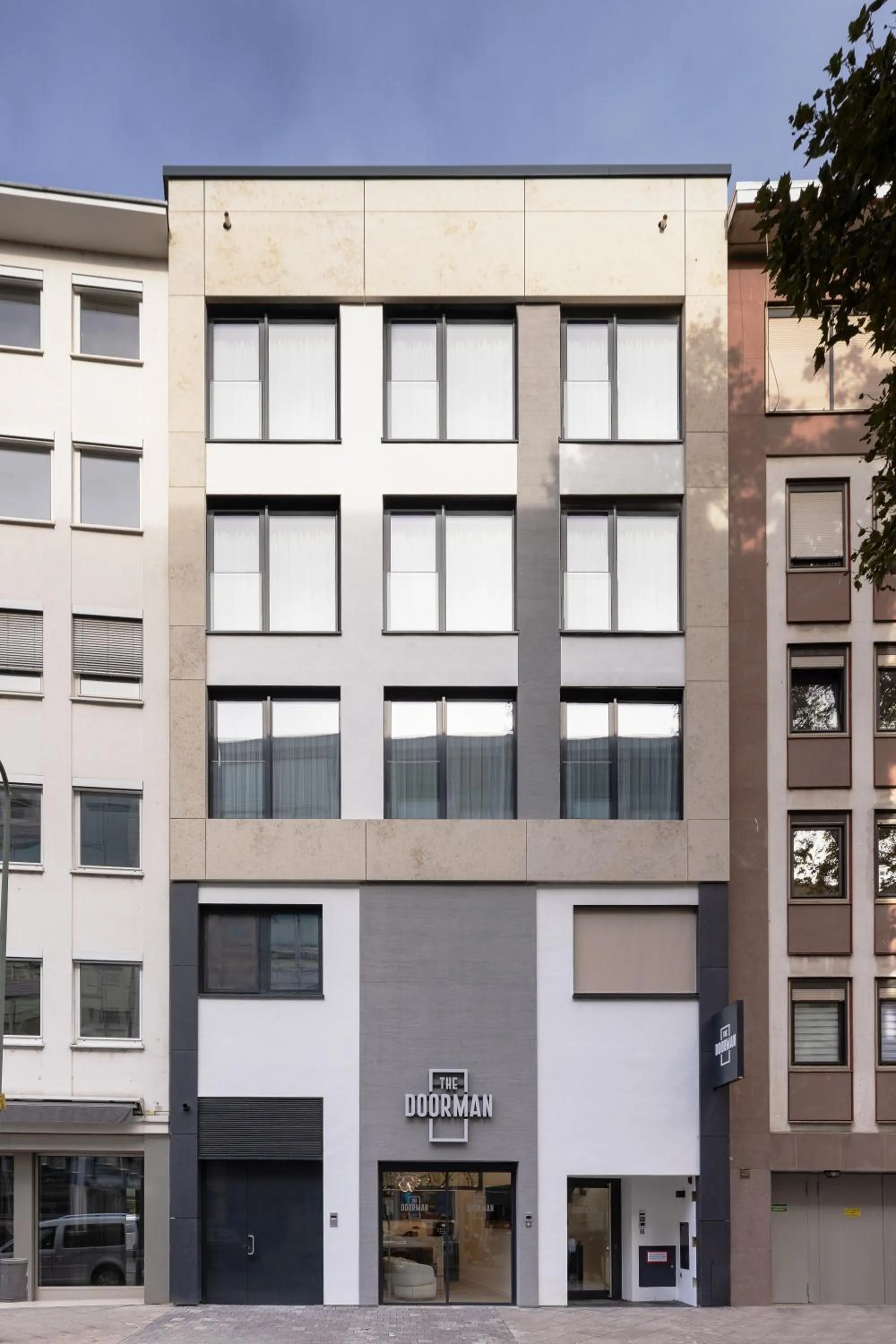 Property building in The Doorman Goethe Frankfurt am Main