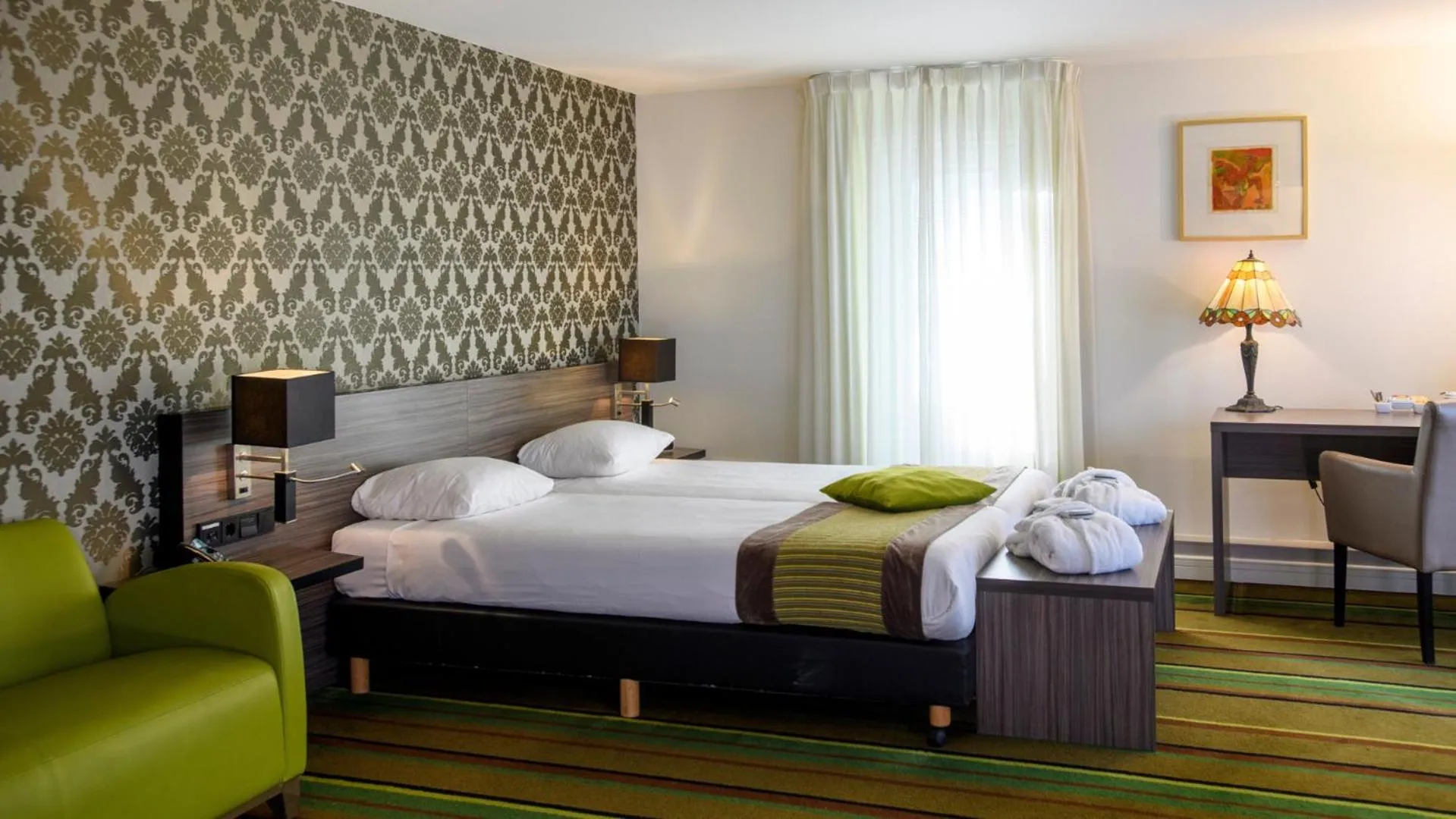Photo of the whole room, Bed in Parkhotel Valkenburg