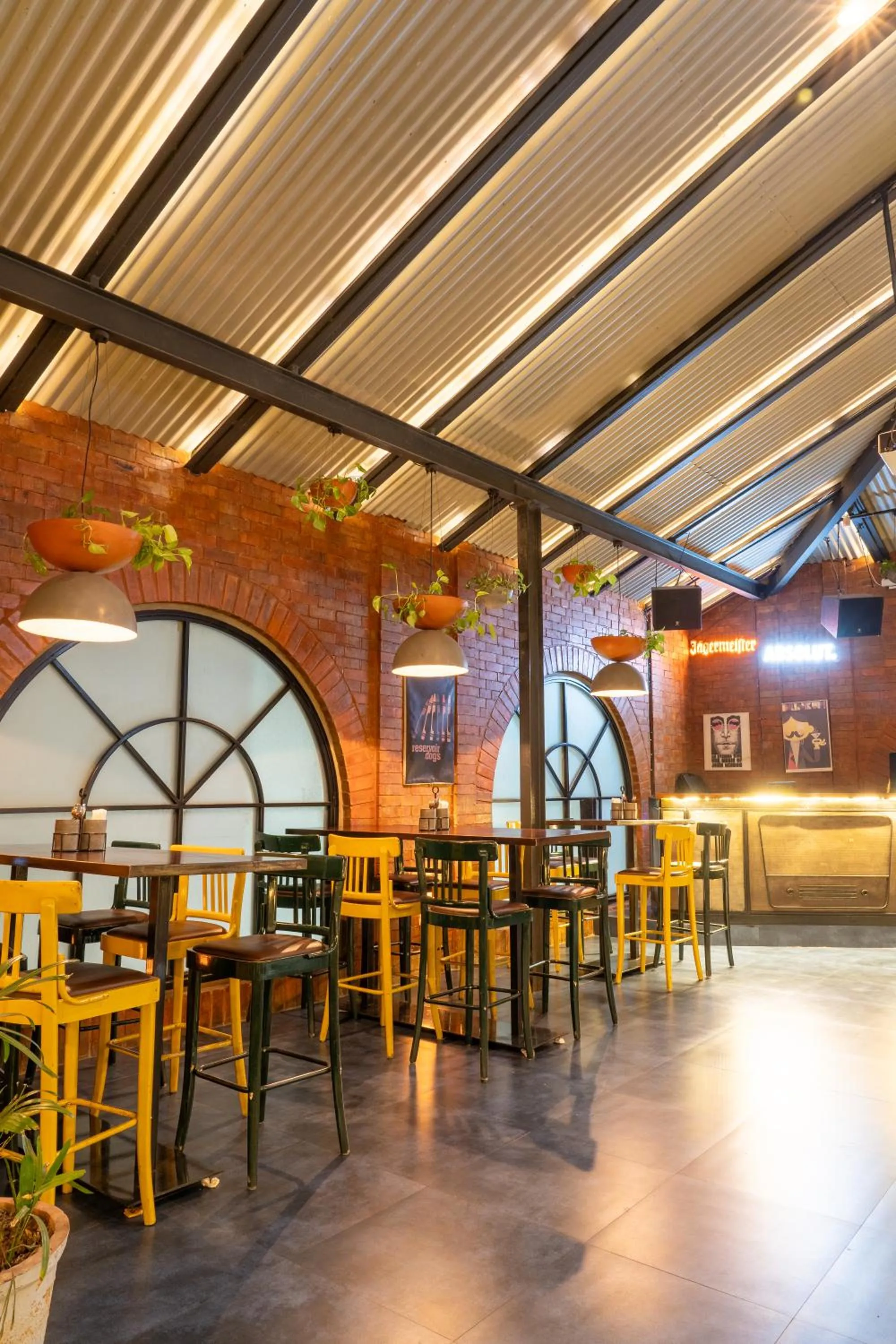 Lounge or bar in Shilton Dee Cee