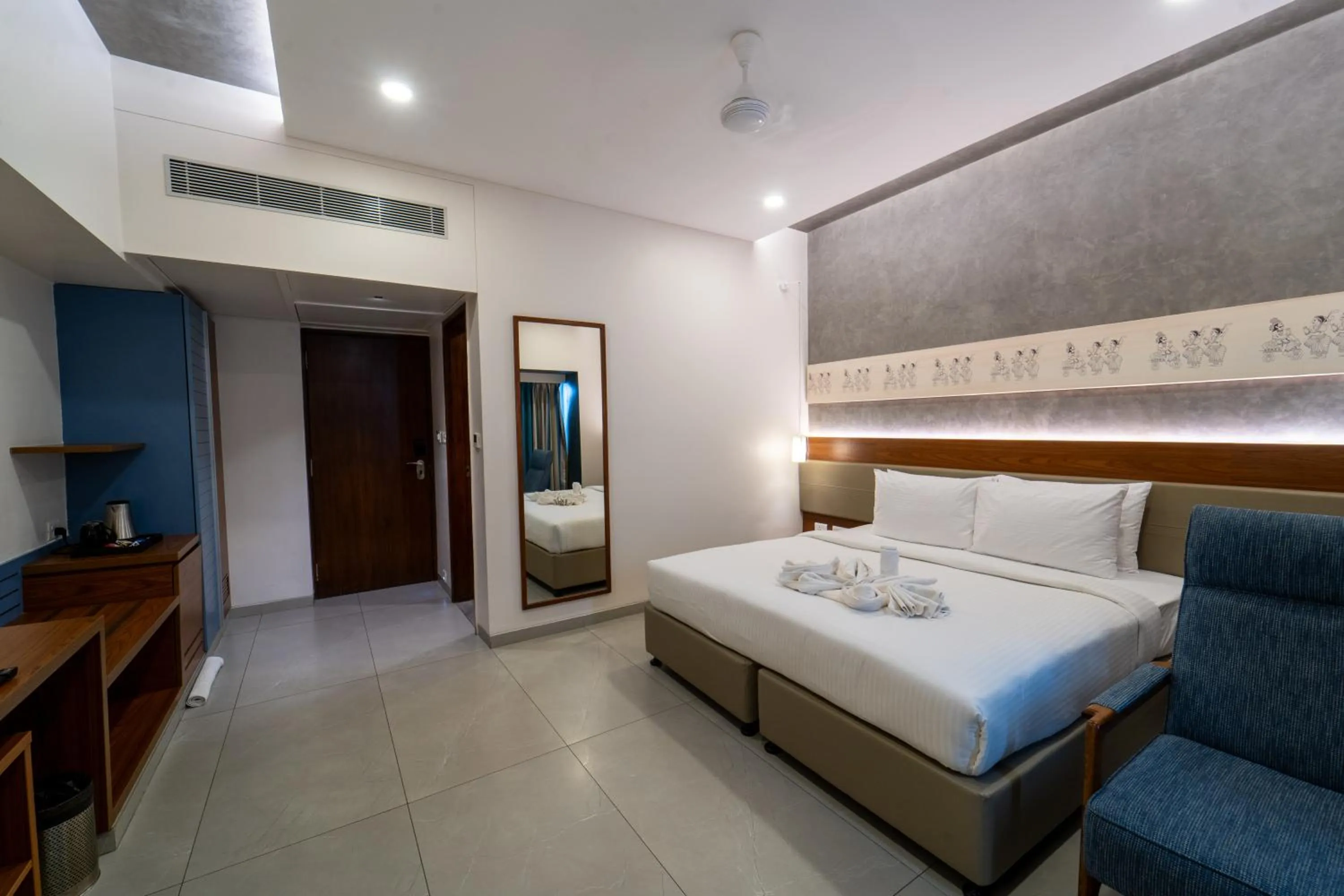 Bedroom, Bed in Shilton Dee Cee