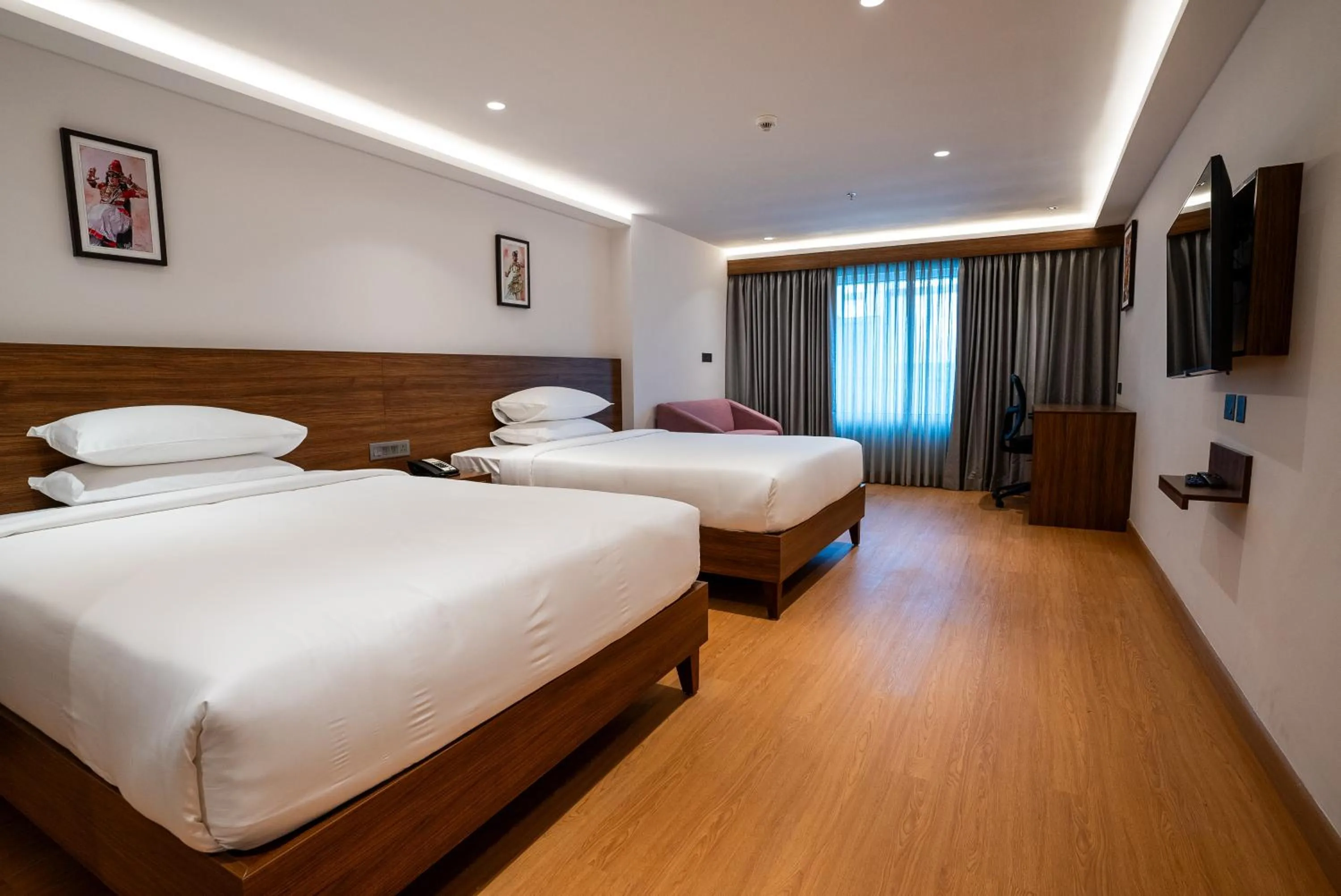 Photo of the whole room, Bed in Lilac Hotel Guruvayur