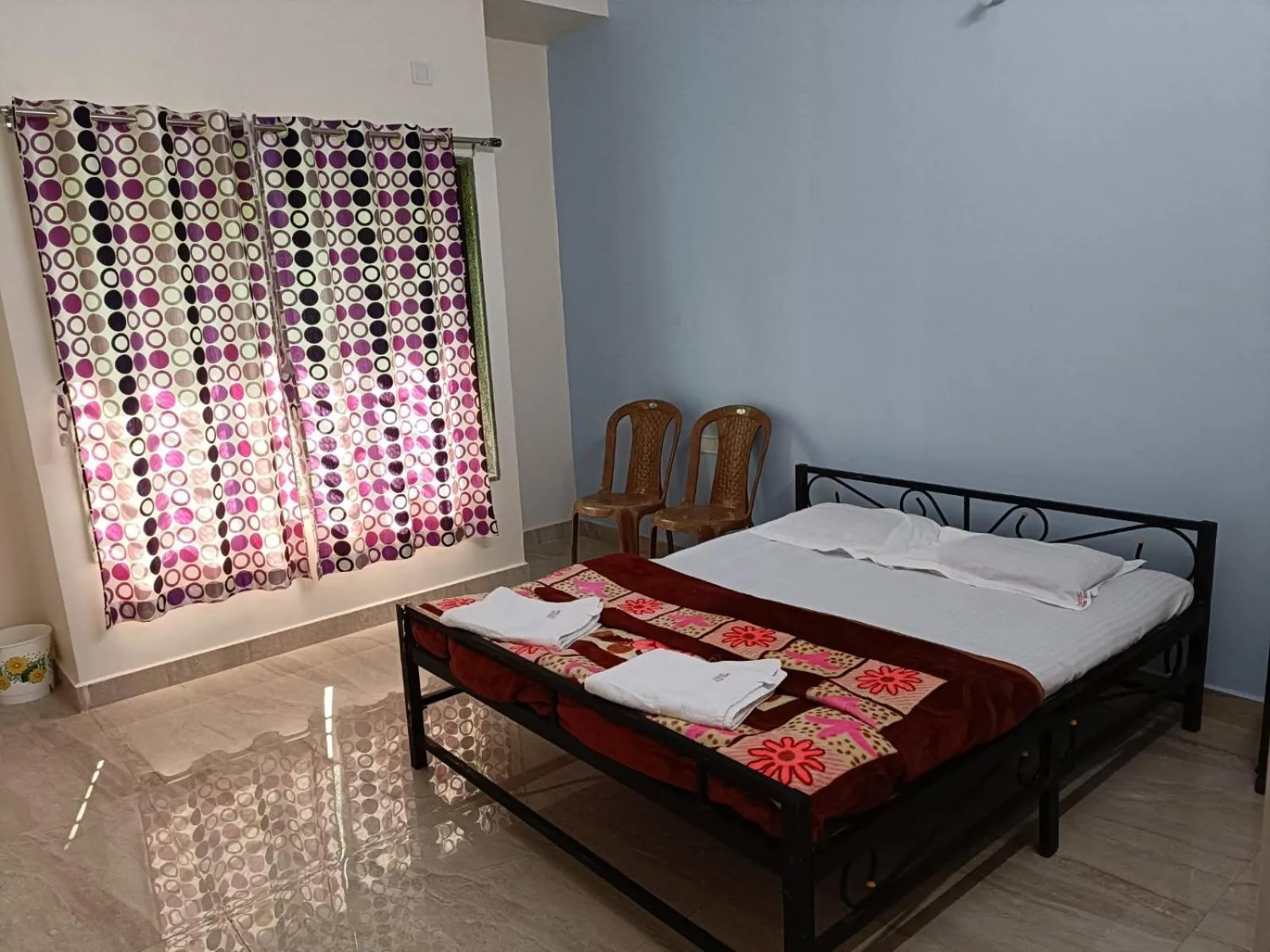 Photo of the whole room, Bed in Hotel Deepak Executive, Ganpatipule