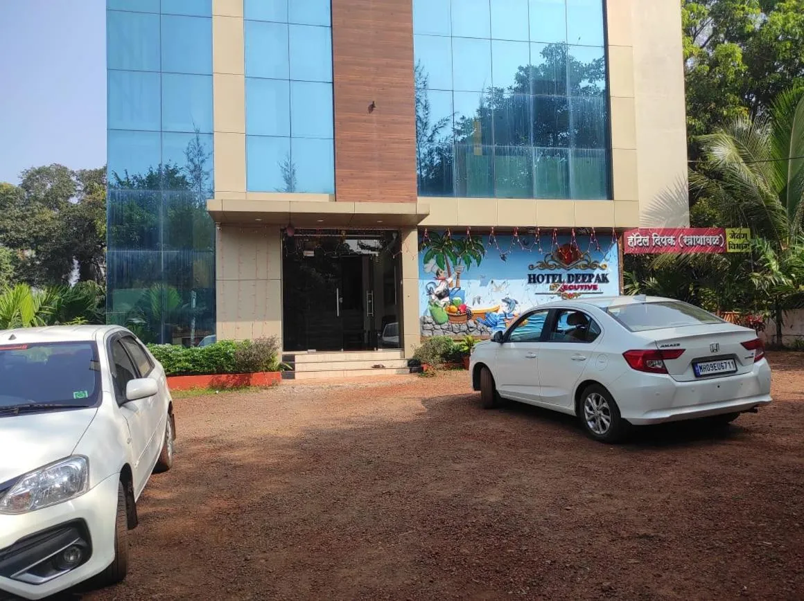 Property building in Hotel Deepak Executive, Ganpatipule