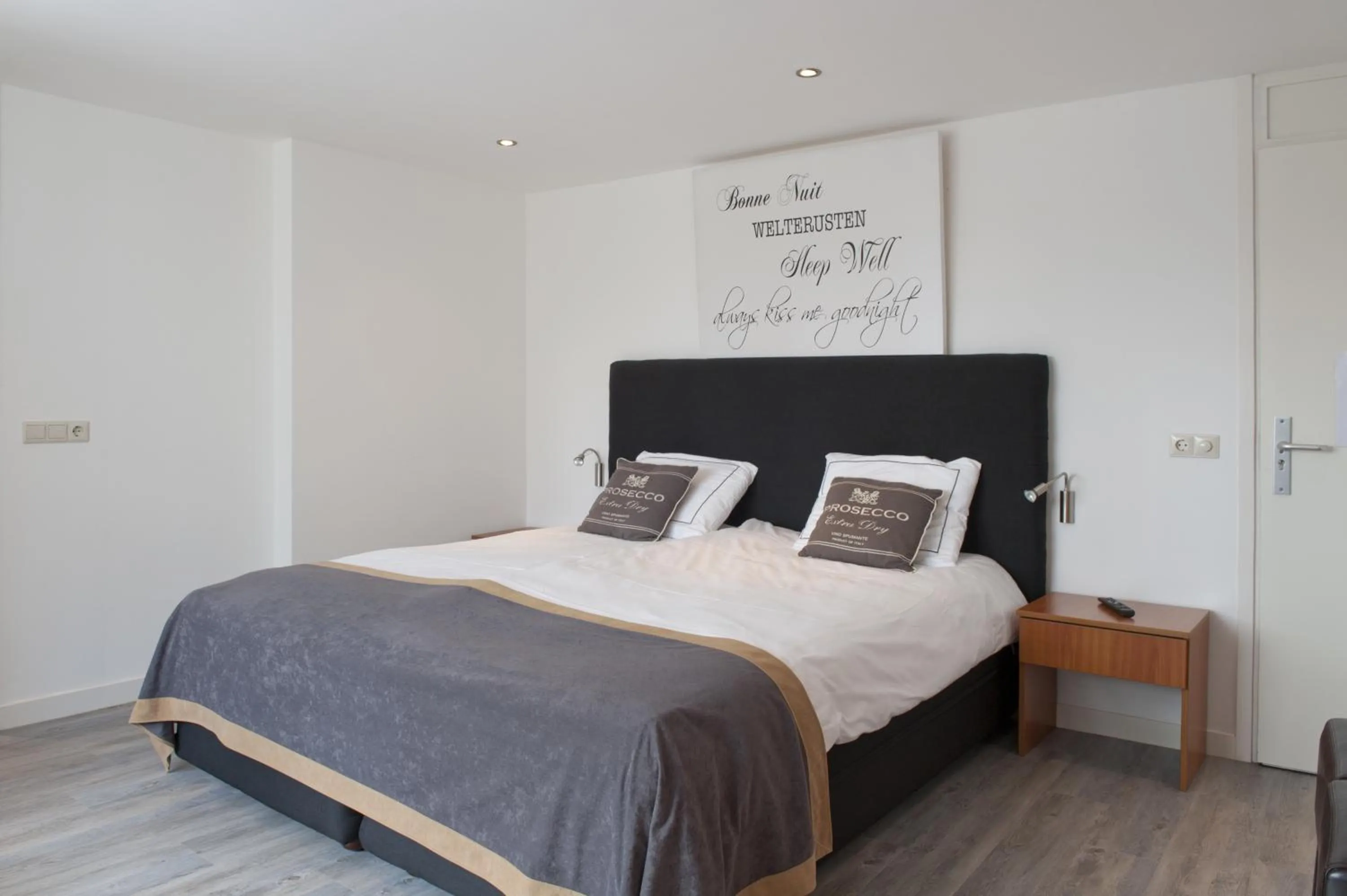 Bedroom, Bed in Hotel Wapen van Delden