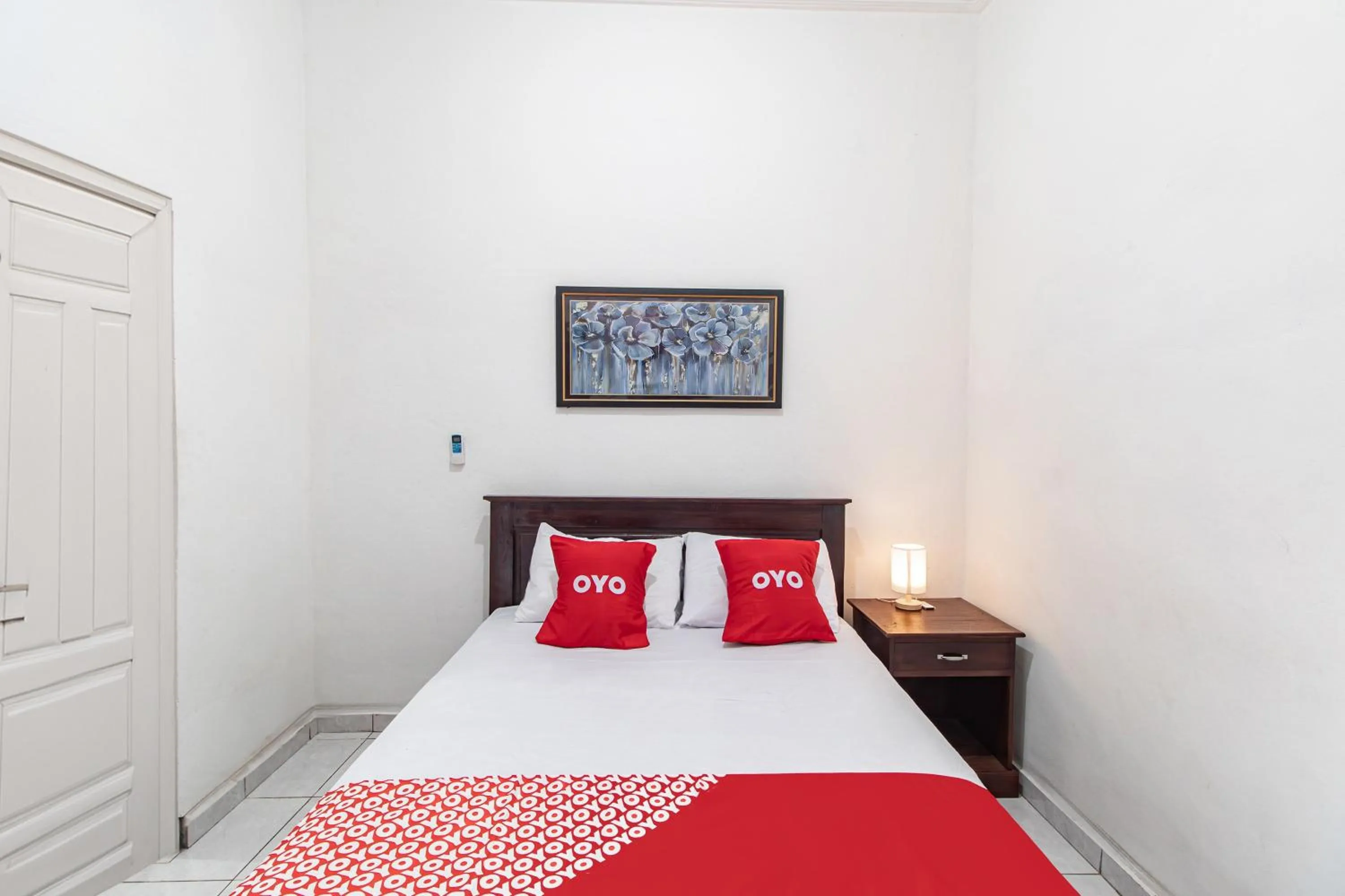 Bedroom in OYO 93482 Penginapan Tenang Lovina