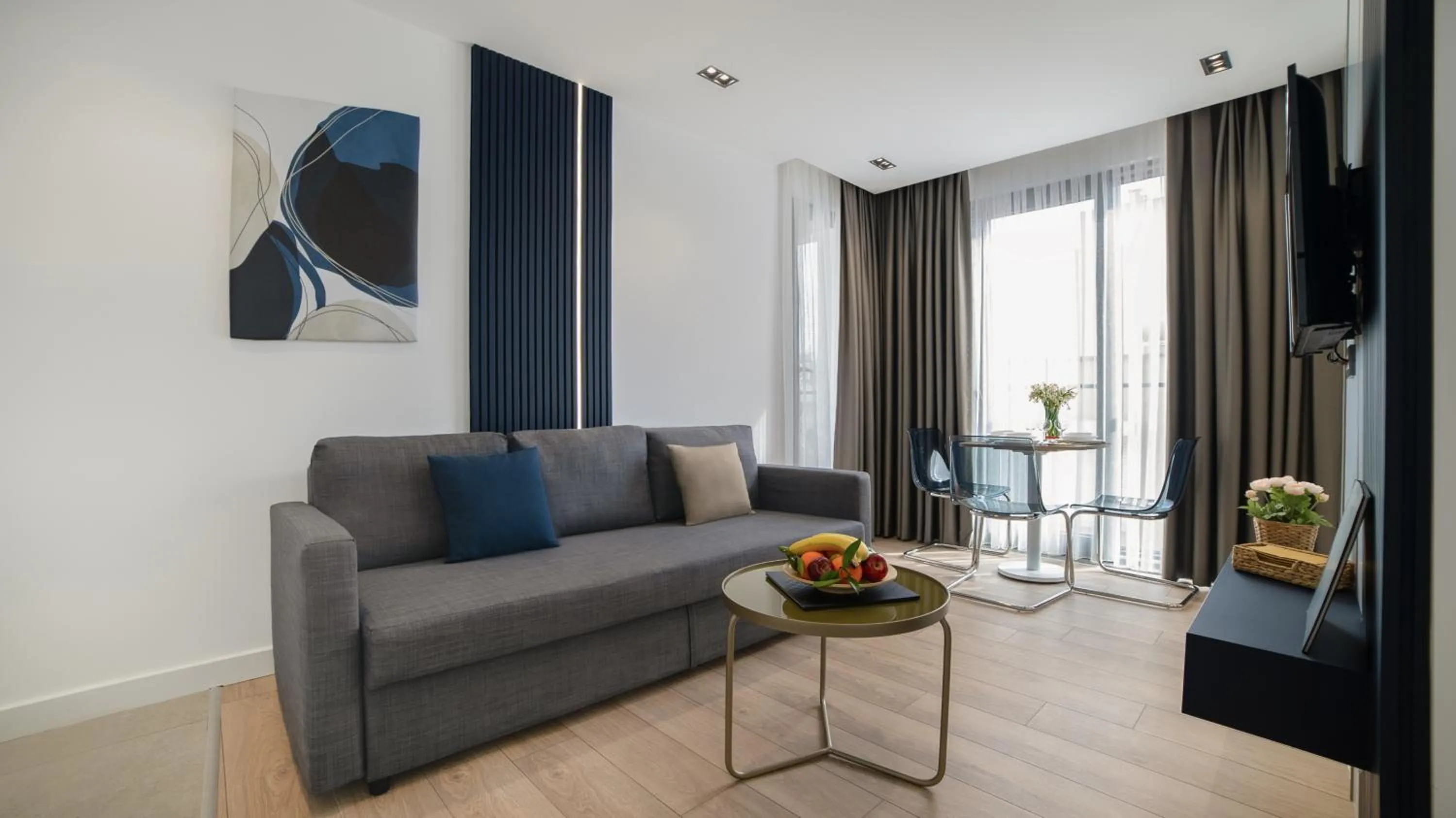 TV and multimedia in Stile Suite Marine Hotel