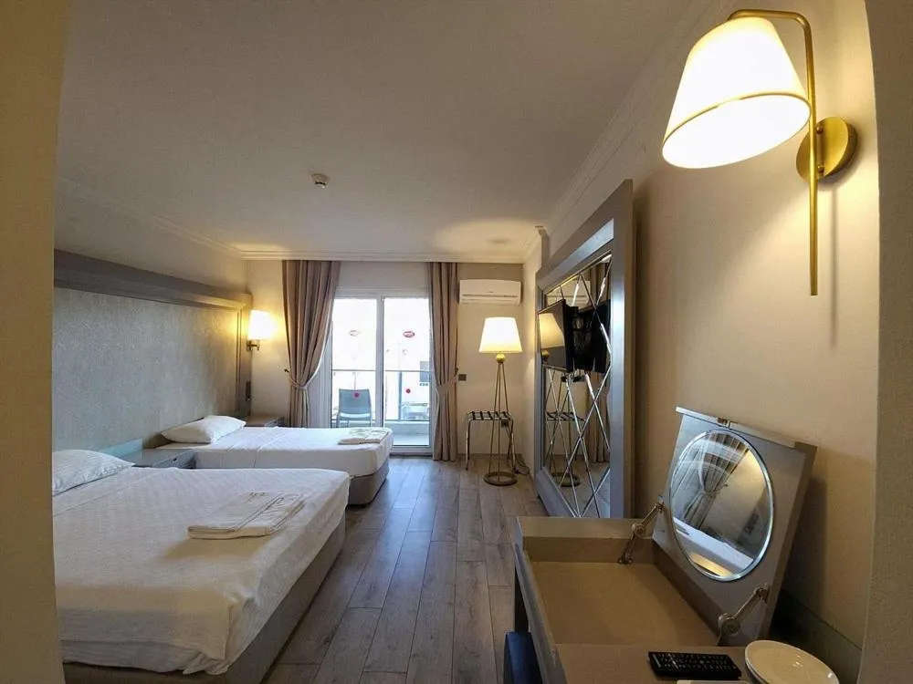 Bedroom, Bed in FIFTY5 Suite Hotel