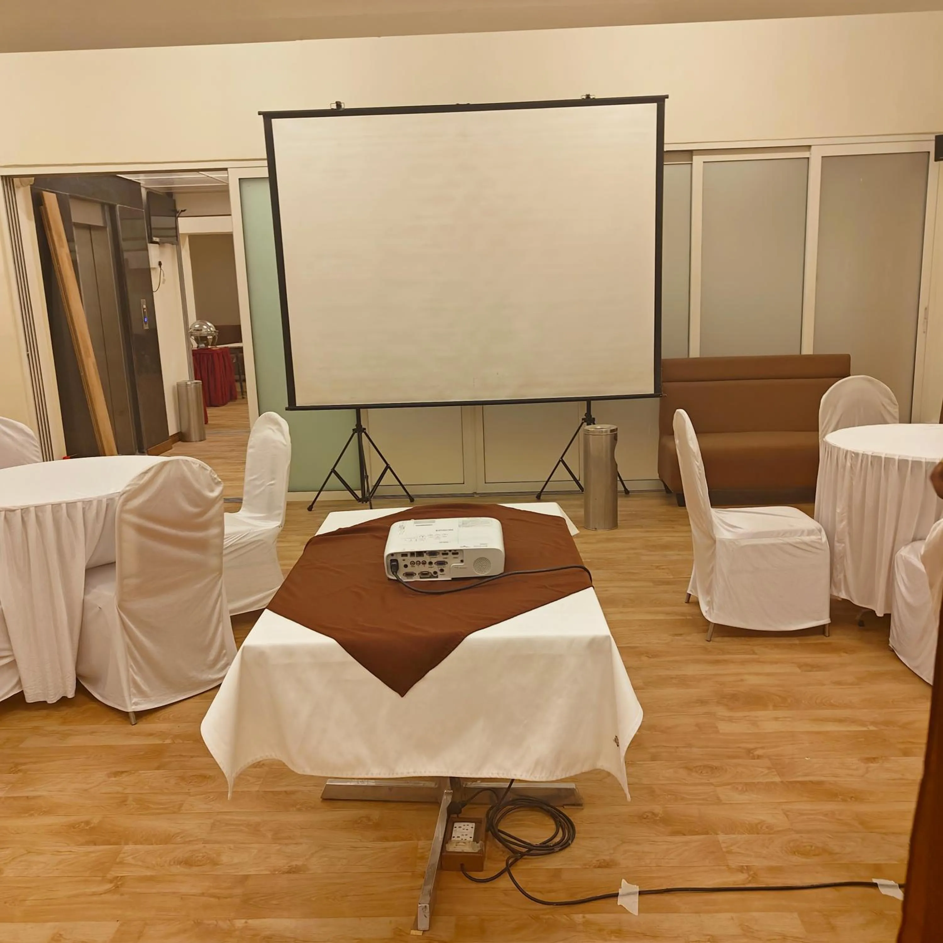 TV and multimedia in Tuliip Residency