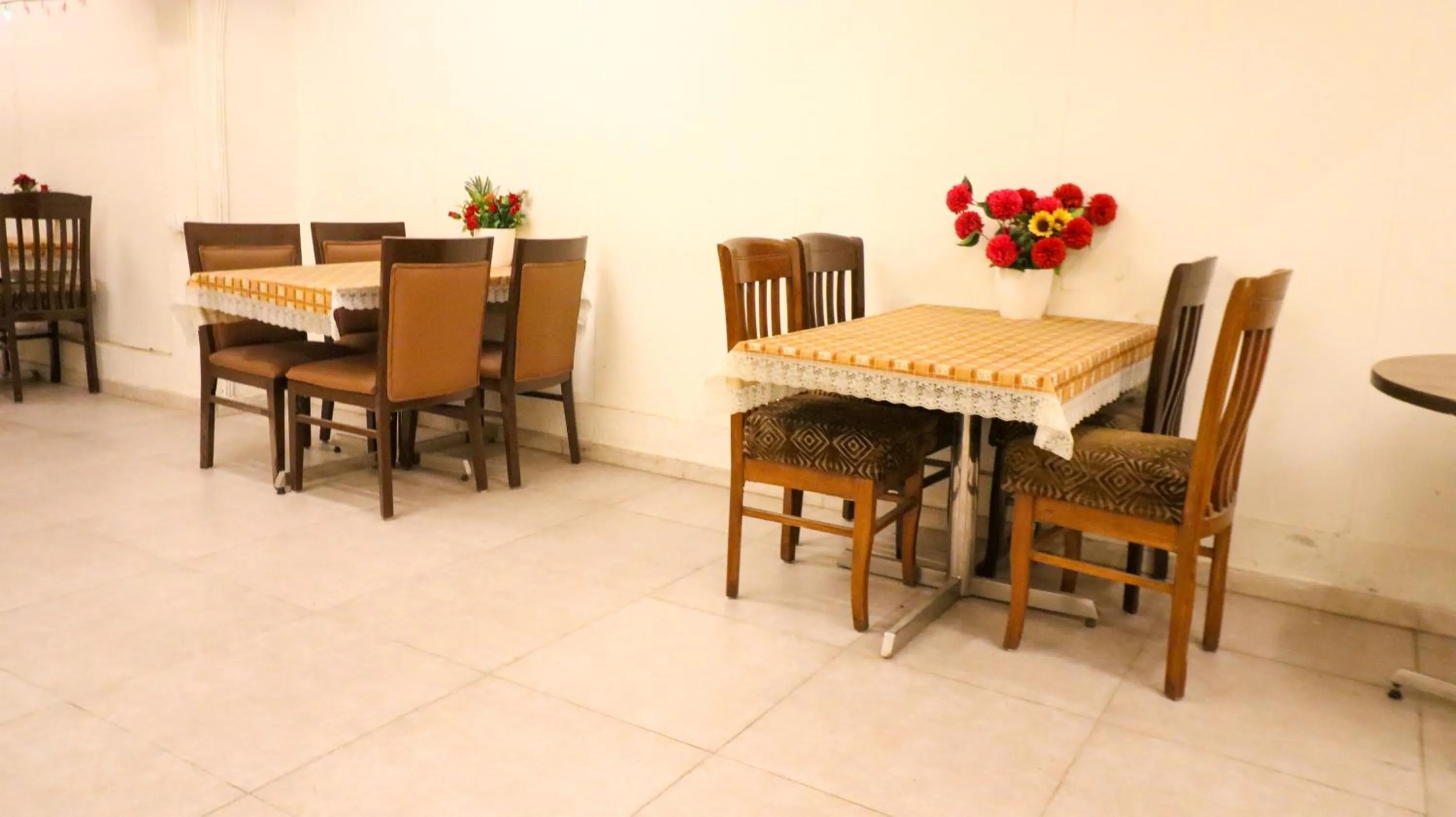 Restaurant/places to eat in Tuliip Residency